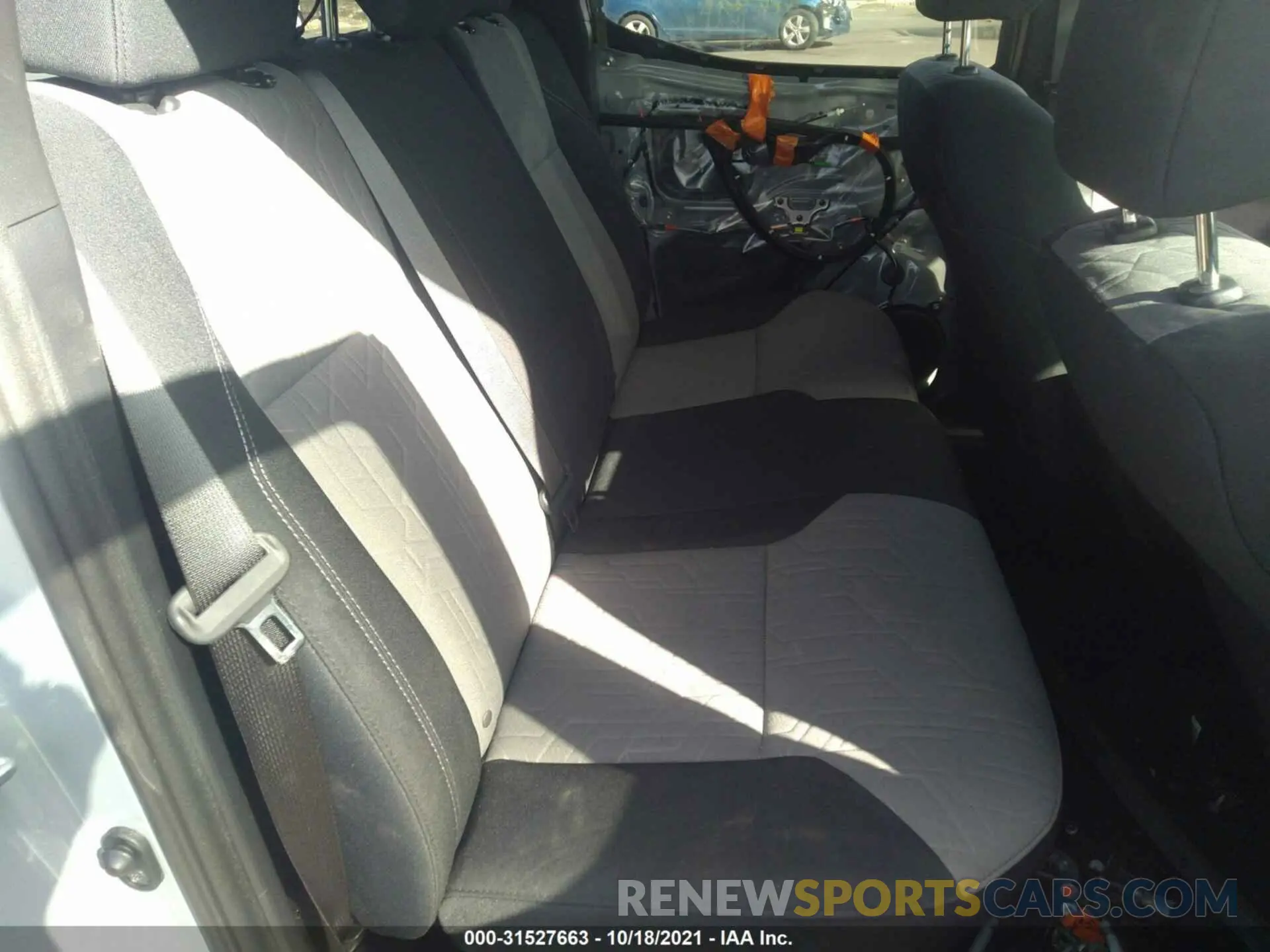 8 fotografías del automóvil dañado 3TMAZ5CN7LM137128 TOYOTA TACOMA 2WD 2020
