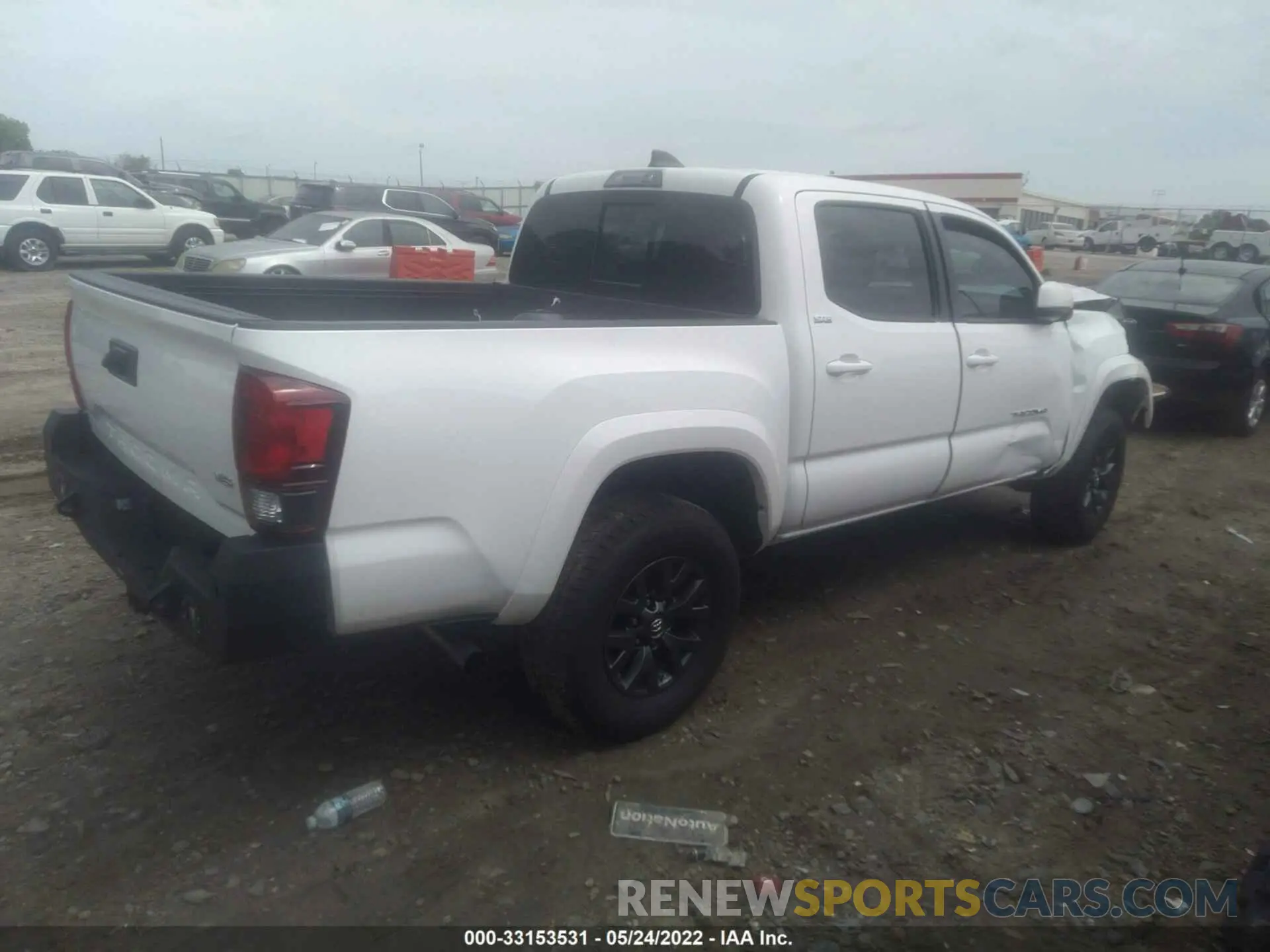 4 fotografías del automóvil dañado 3TMAZ5CN9LM126261 TOYOTA TACOMA 2WD 2020