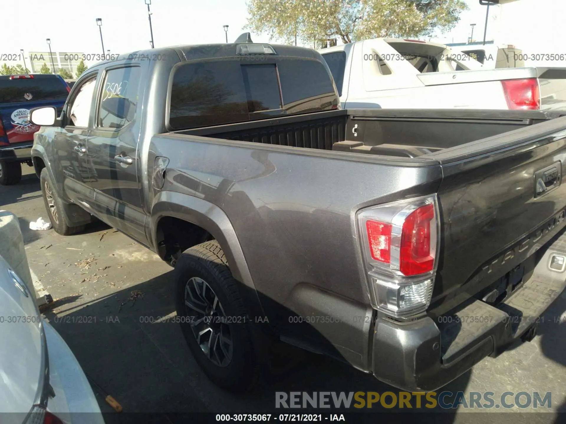 3 fotografías del automóvil dañado 3TMAZ5CN9LM137230 TOYOTA TACOMA 2WD 2020