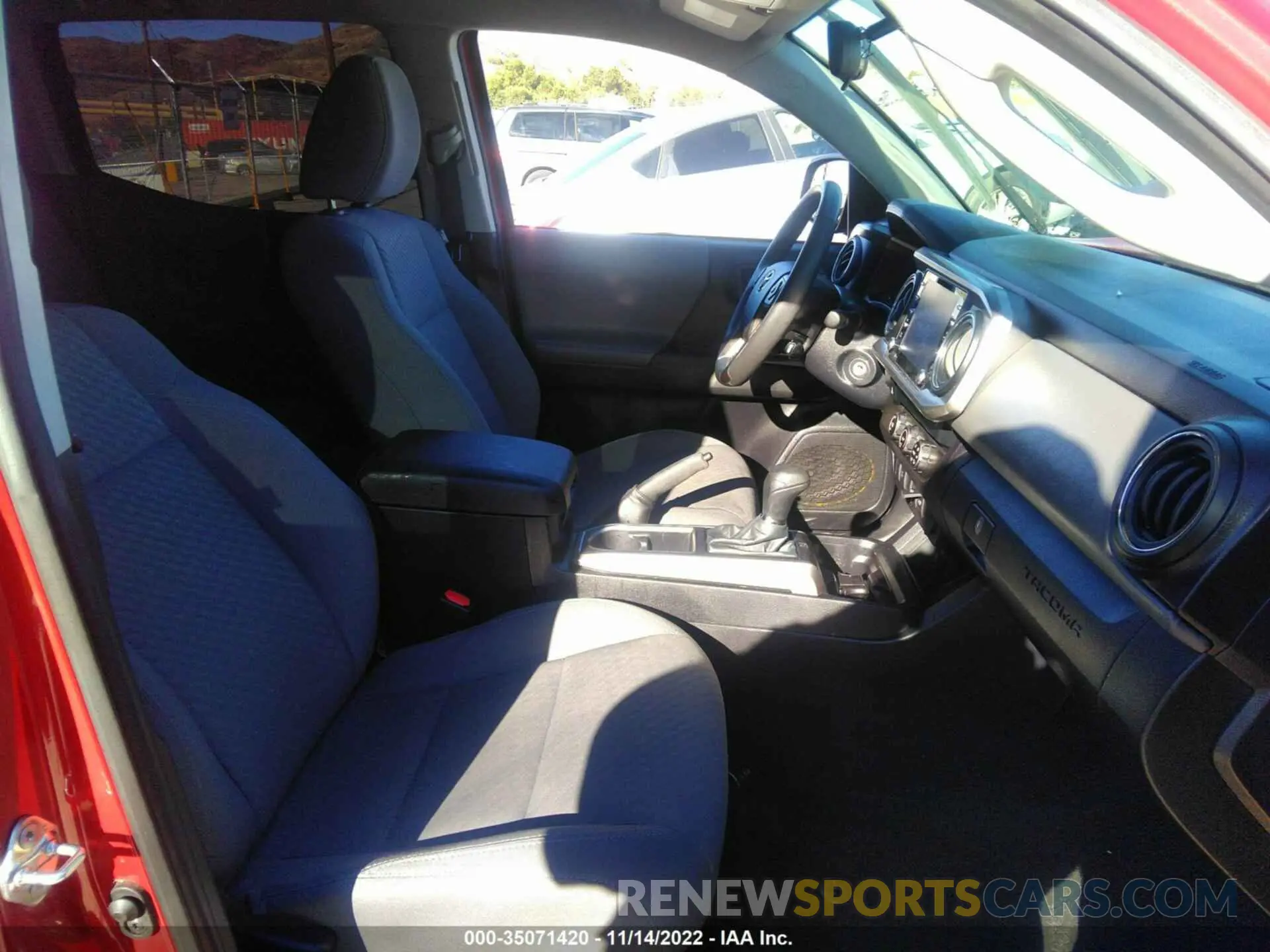 5 fotografías del automóvil dañado 5TFAX5GN0LX187914 TOYOTA TACOMA 2WD 2020
