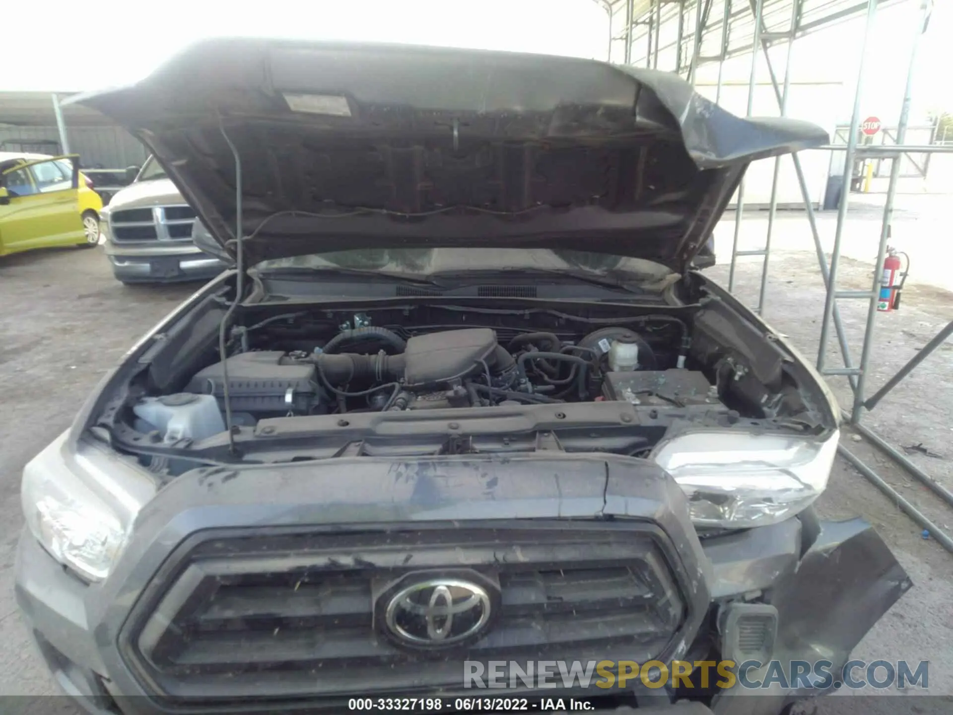10 fotografías del automóvil dañado 5TFAX5GN9LX185305 TOYOTA TACOMA 2WD 2020
