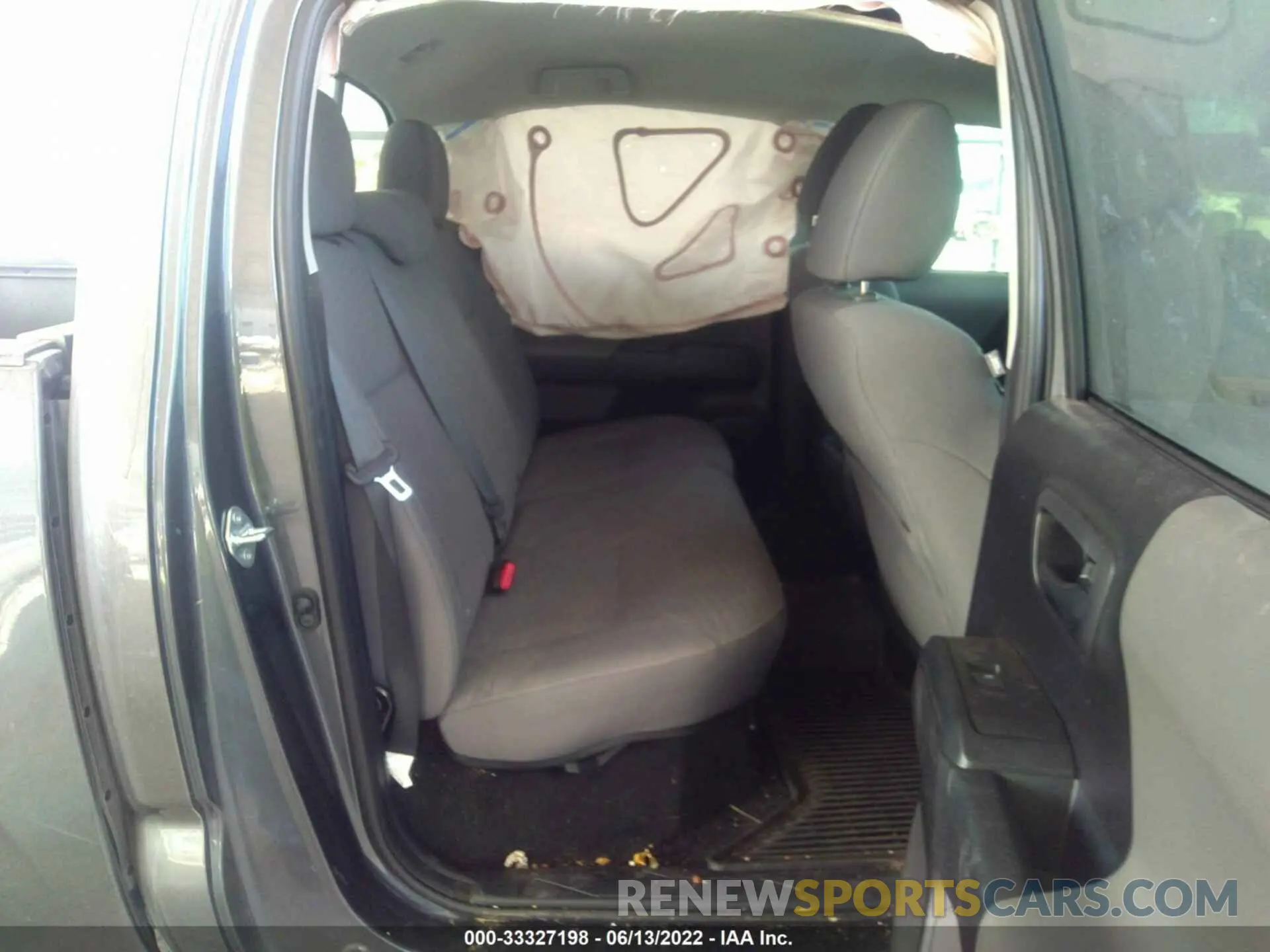 8 fotografías del automóvil dañado 5TFAX5GN9LX185305 TOYOTA TACOMA 2WD 2020