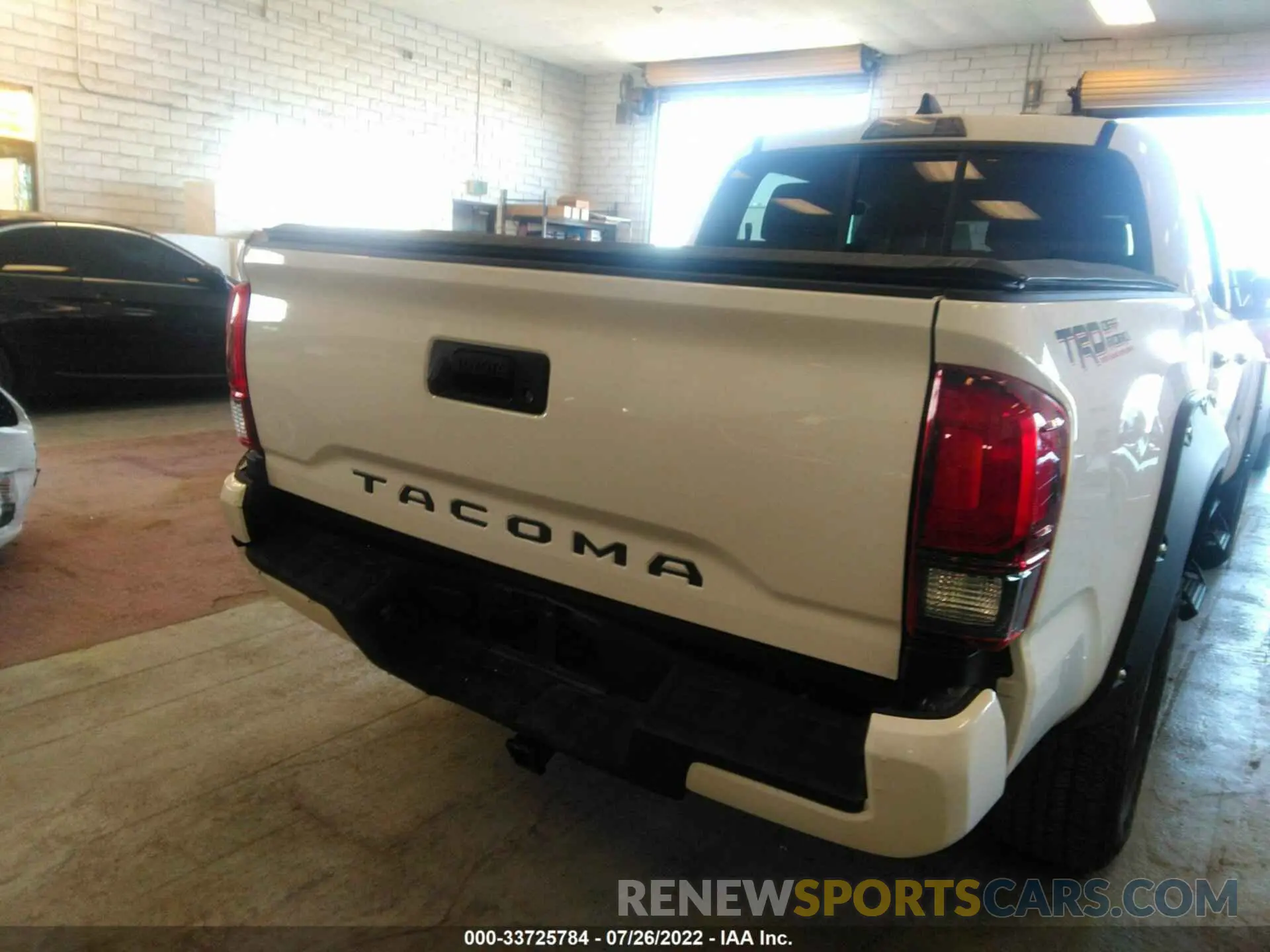 6 fotografías del automóvil dañado 5TFAX5GN9LX186860 TOYOTA TACOMA 2WD 2020