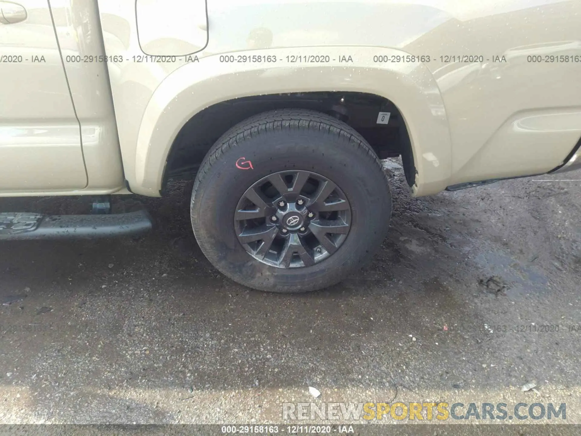 13 fotografías del automóvil dañado 5TFAZ5CN1LX093685 TOYOTA TACOMA 2WD 2020