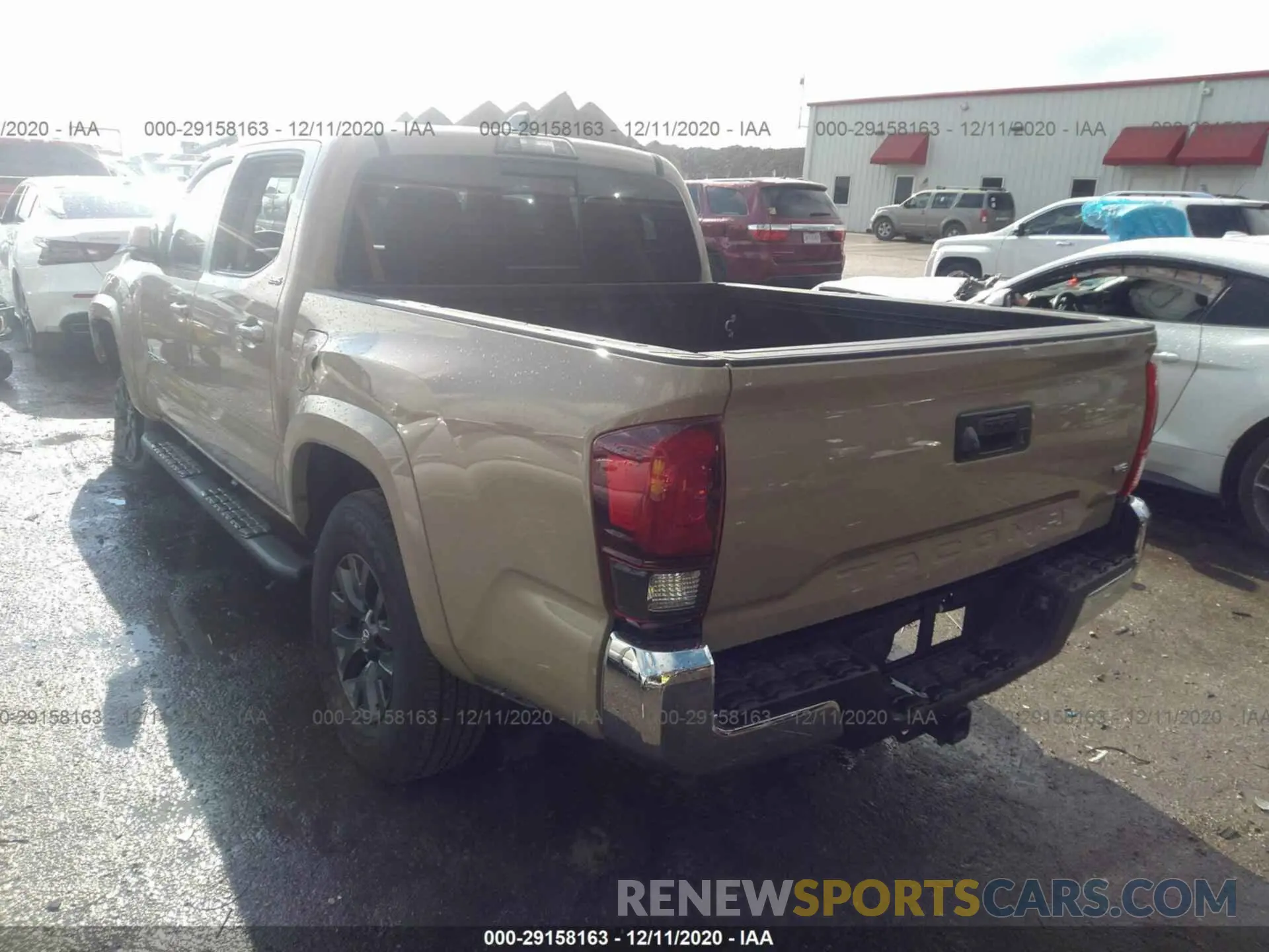 3 fotografías del automóvil dañado 5TFAZ5CN1LX093685 TOYOTA TACOMA 2WD 2020