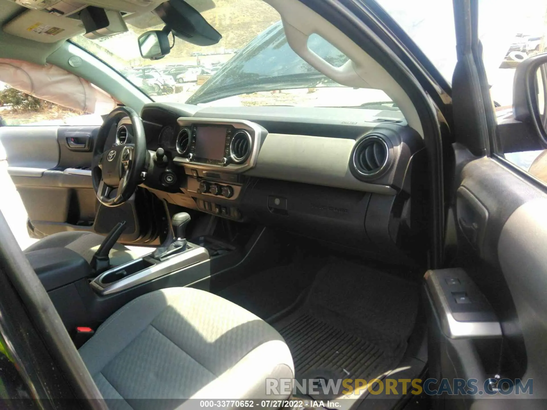 5 fotografías del automóvil dañado 3TMAZ5CN0MM154841 TOYOTA TACOMA 2WD 2021