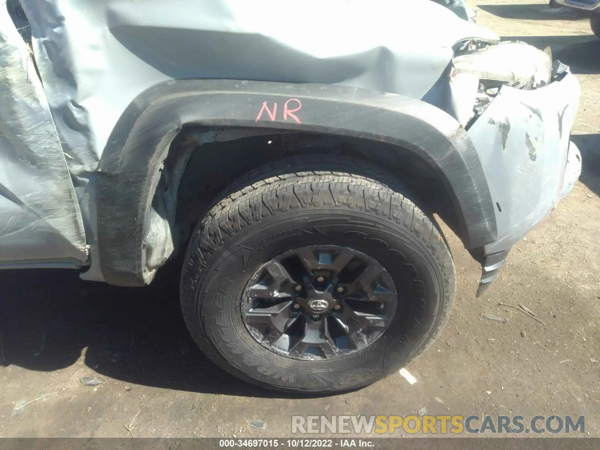 13 fotografías del automóvil dañado 3TYAZ5CN5MT002784 TOYOTA TACOMA 2WD 2021