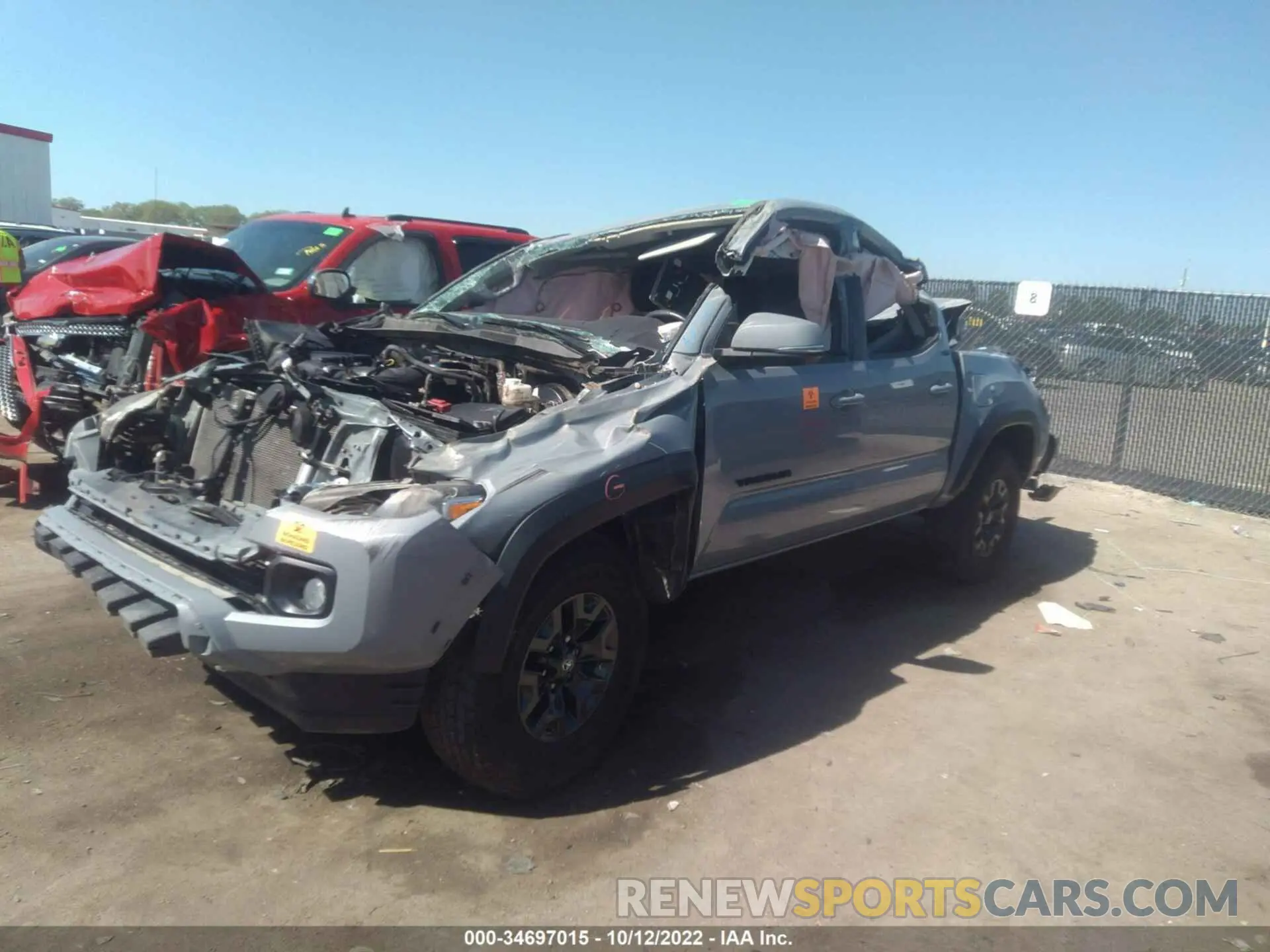 2 fotografías del automóvil dañado 3TYAZ5CN5MT002784 TOYOTA TACOMA 2WD 2021