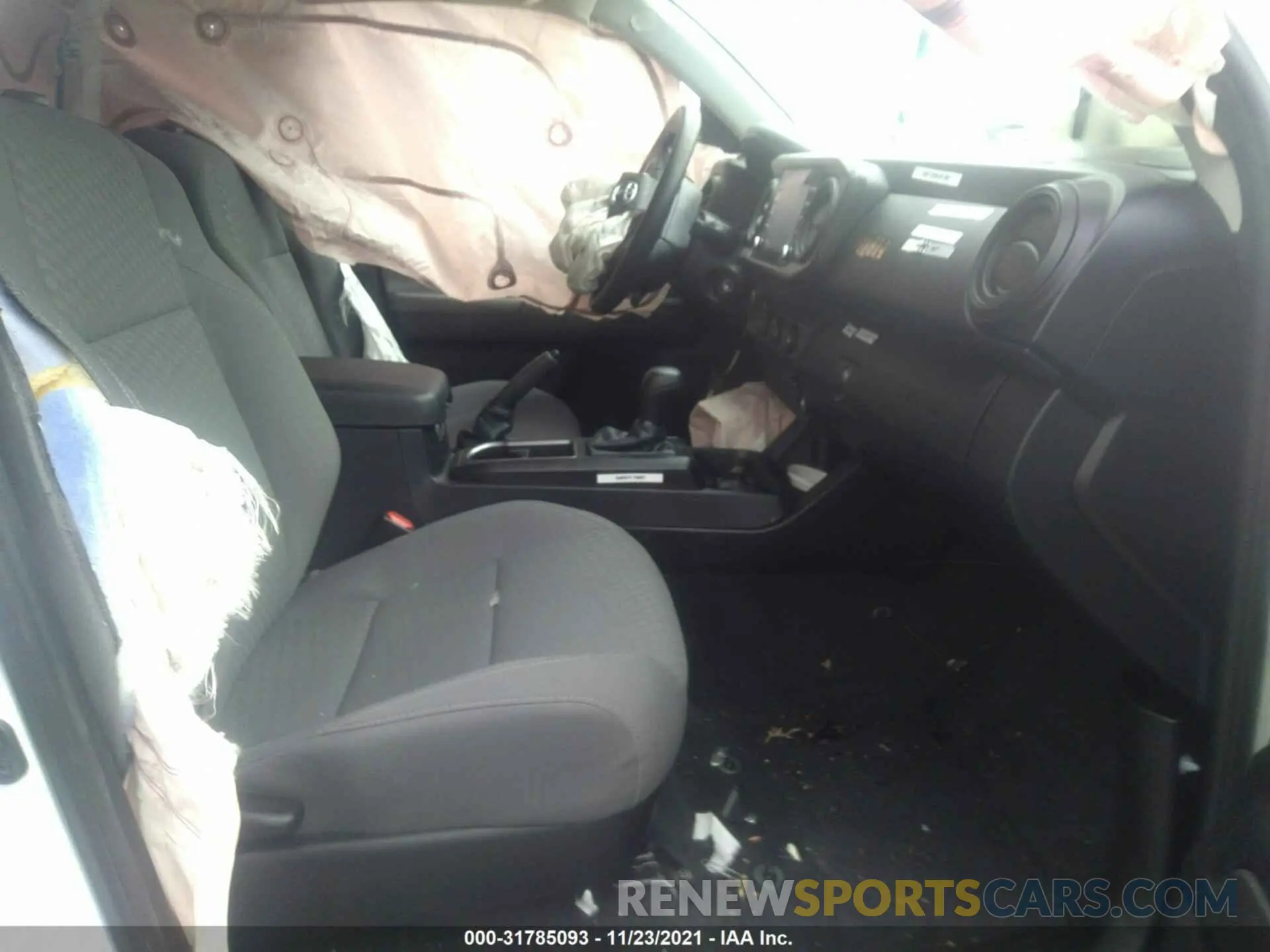 5 fotografías del automóvil dañado 3TYRX5GN0MT007605 TOYOTA TACOMA 2WD 2021