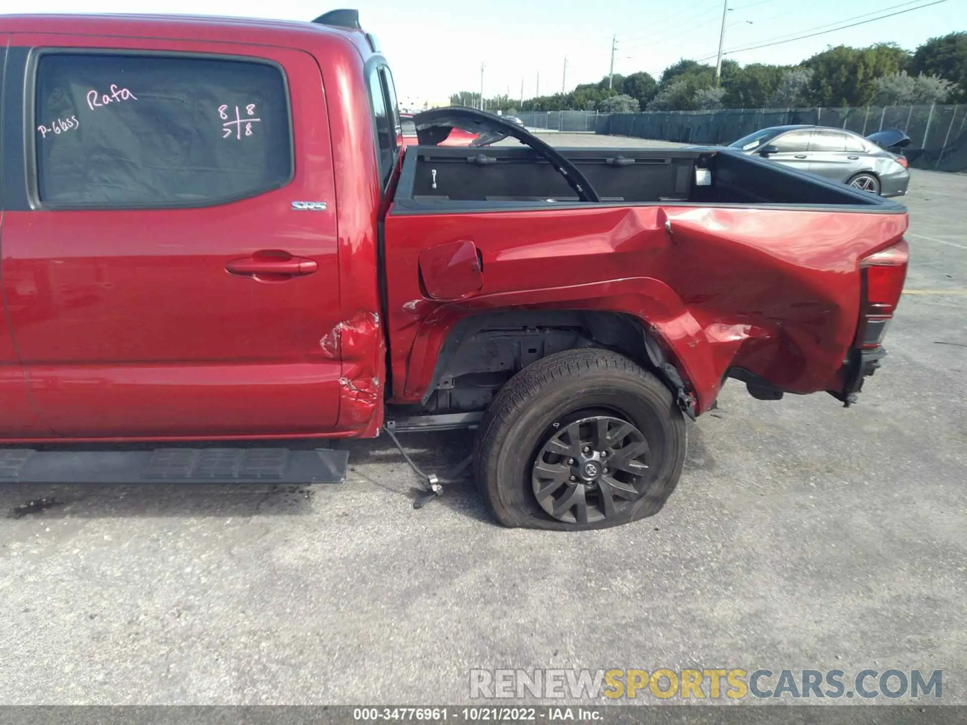 6 fotografías del automóvil dañado 5TFAX5GN6MX188969 TOYOTA TACOMA 2WD 2021