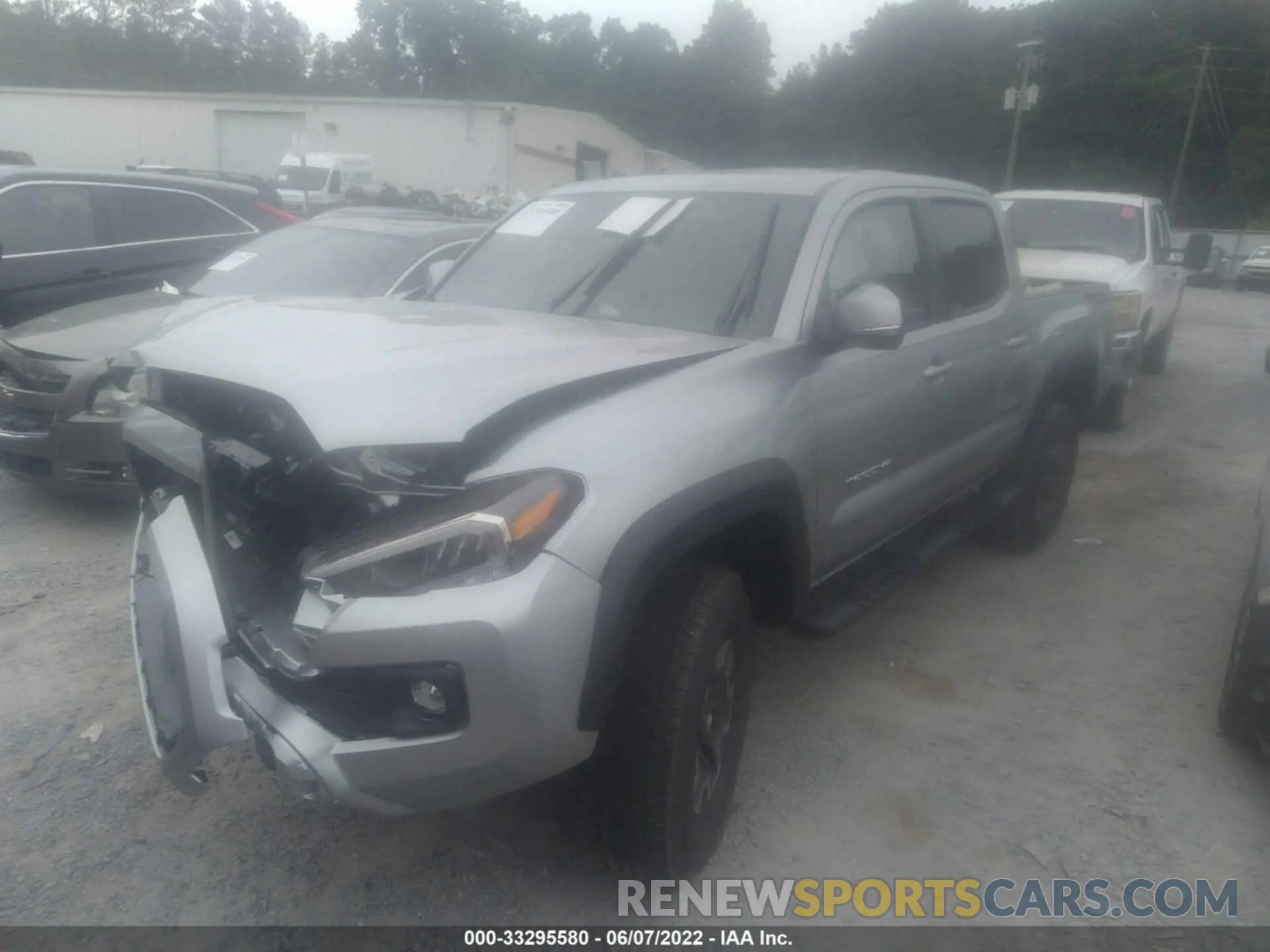 2 fotografías del automóvil dañado 3TMAZ5CN4NM181171 TOYOTA TACOMA 2WD 2022