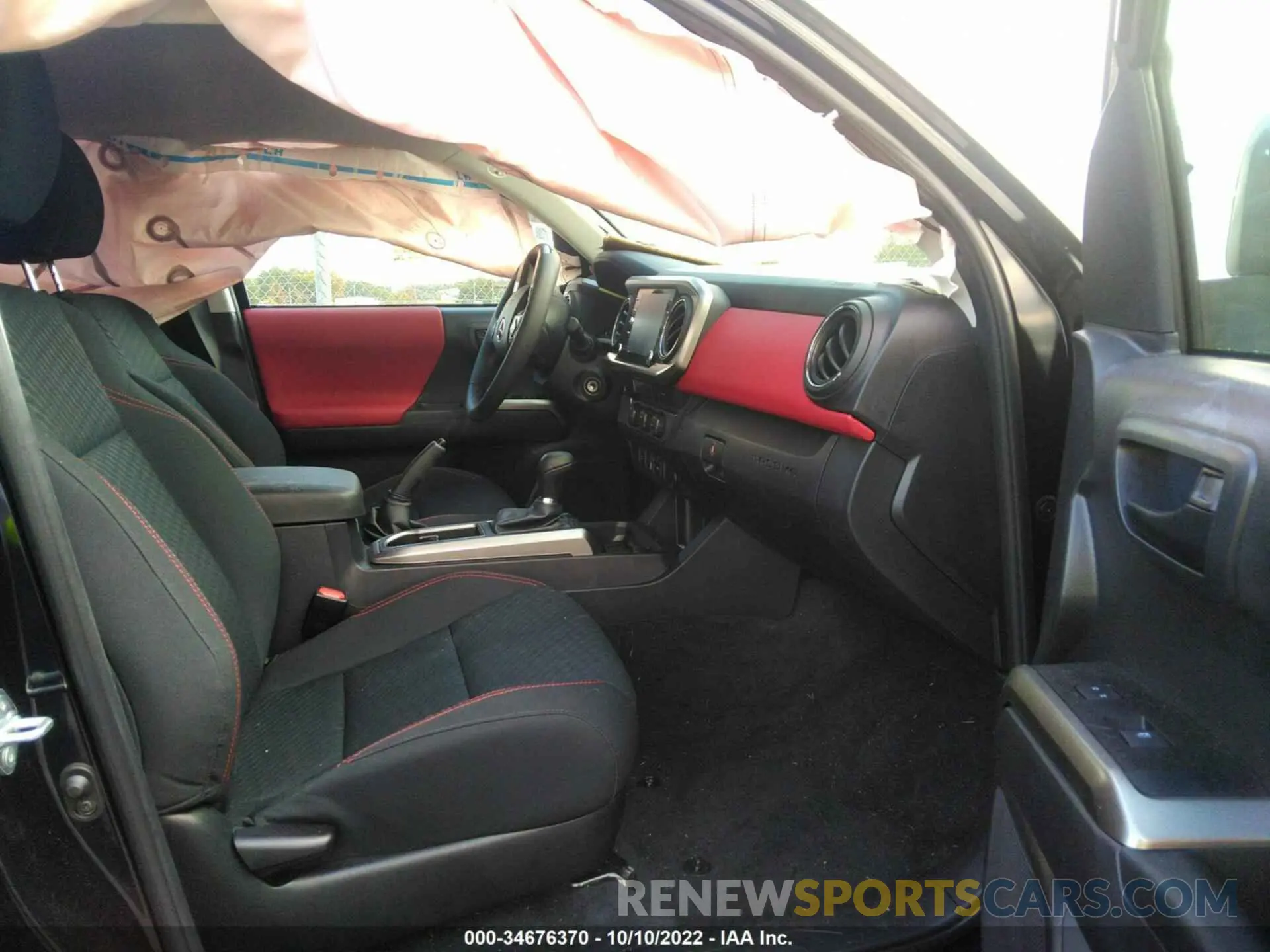 5 fotografías del automóvil dañado 3TMAZ5CN8NM190231 TOYOTA TACOMA 2WD 2022