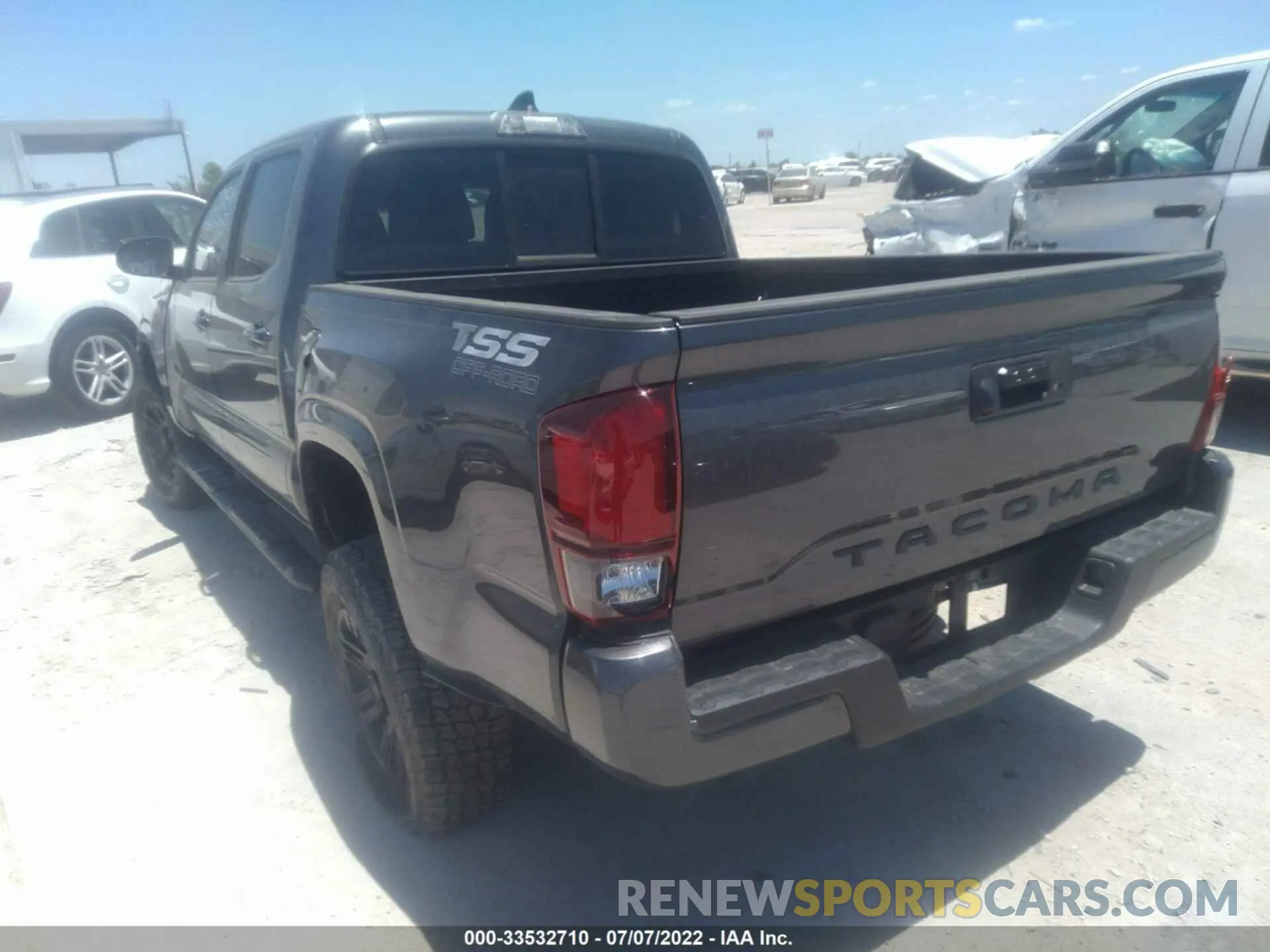 3 fotografías del automóvil dañado 3TYAX5GN8NT058140 TOYOTA TACOMA 2WD 2022
