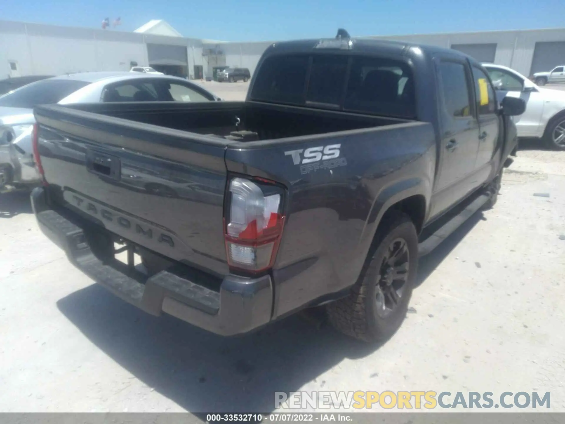 4 fotografías del automóvil dañado 3TYAX5GN8NT058140 TOYOTA TACOMA 2WD 2022
