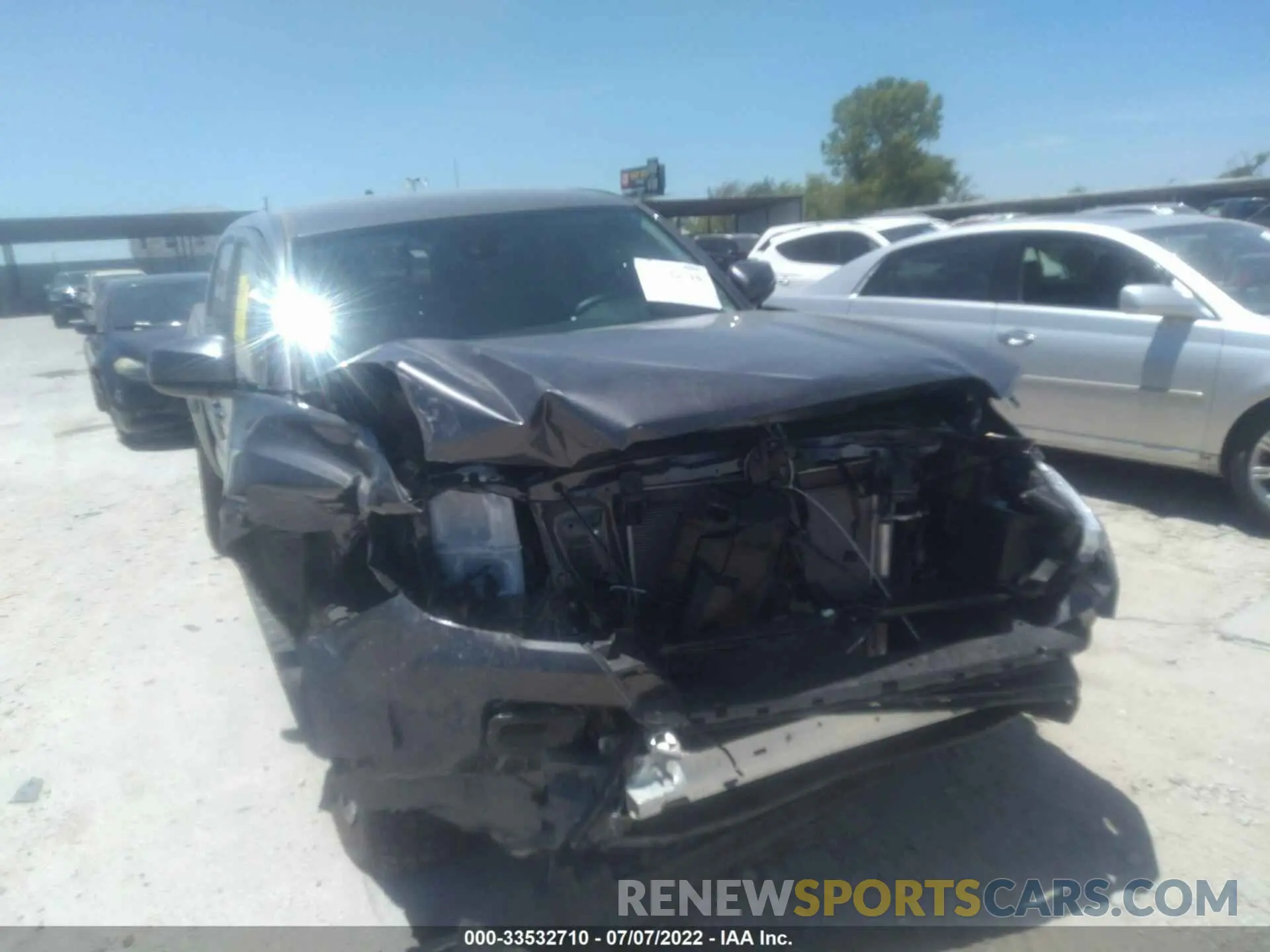 6 fotografías del automóvil dañado 3TYAX5GN8NT058140 TOYOTA TACOMA 2WD 2022