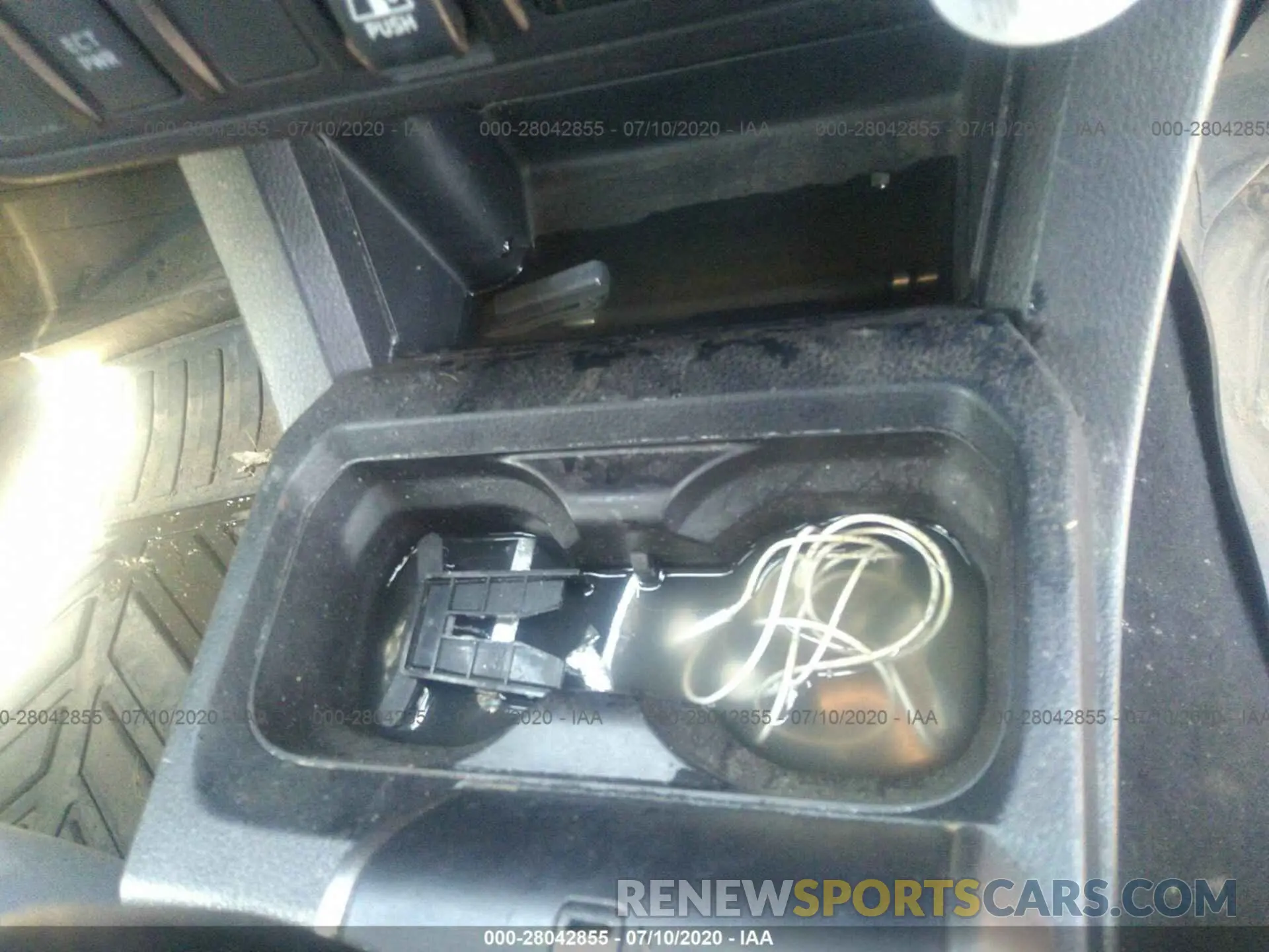 6 fotografías del automóvil dañado 3TMCZ5AN0KM205327 TOYOTA TACOMA 4WD 2019