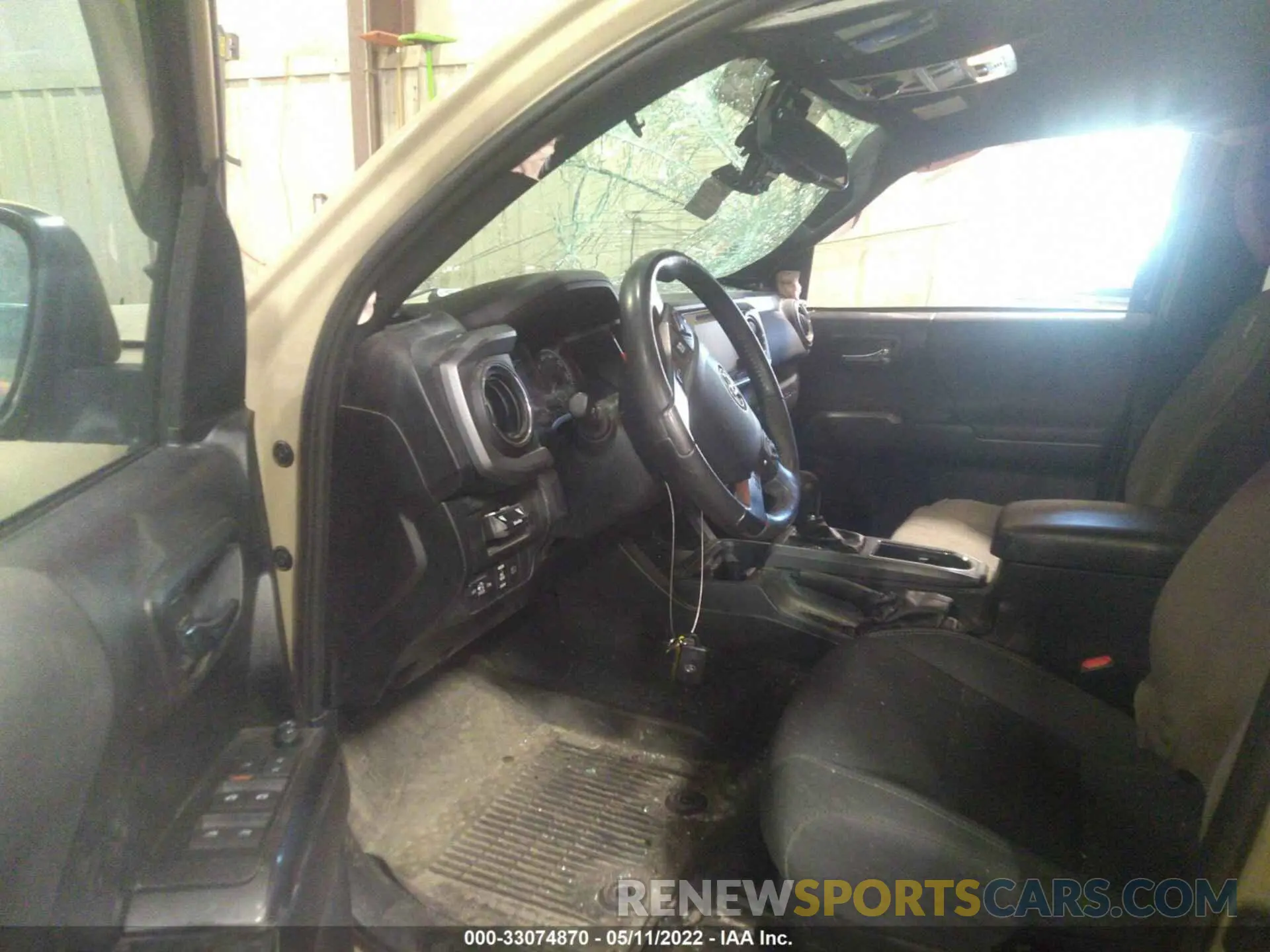 5 fotografías del automóvil dañado 3TMCZ5AN2KM282264 TOYOTA TACOMA 4WD 2019