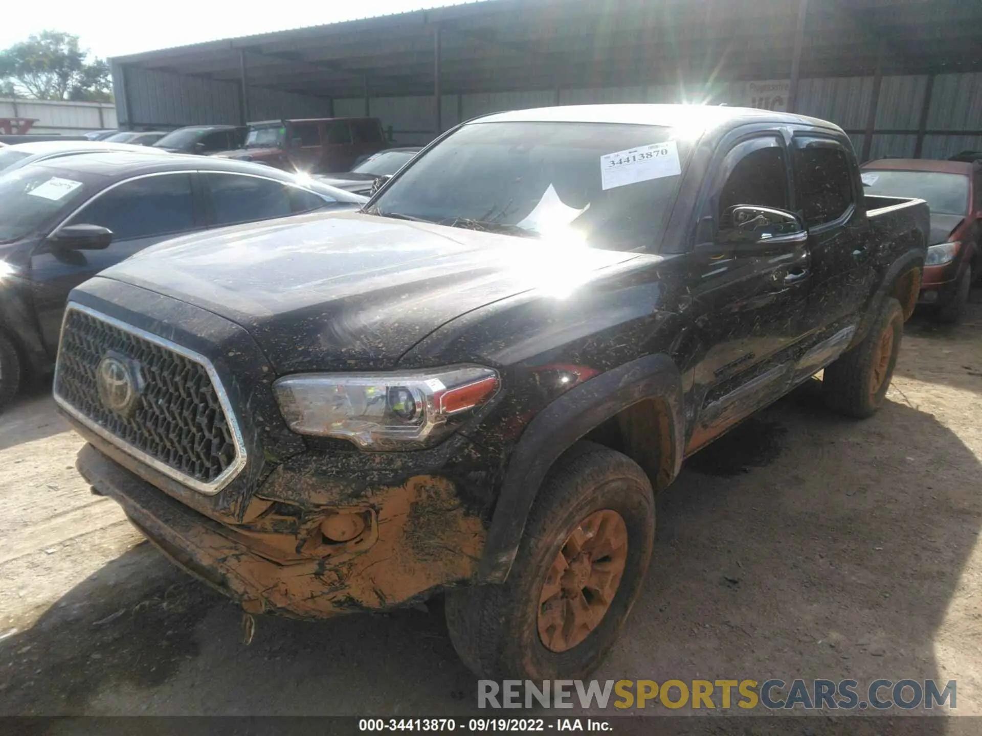 2 fotografías del automóvil dañado 3TMCZ5AN5KM198942 TOYOTA TACOMA 4WD 2019