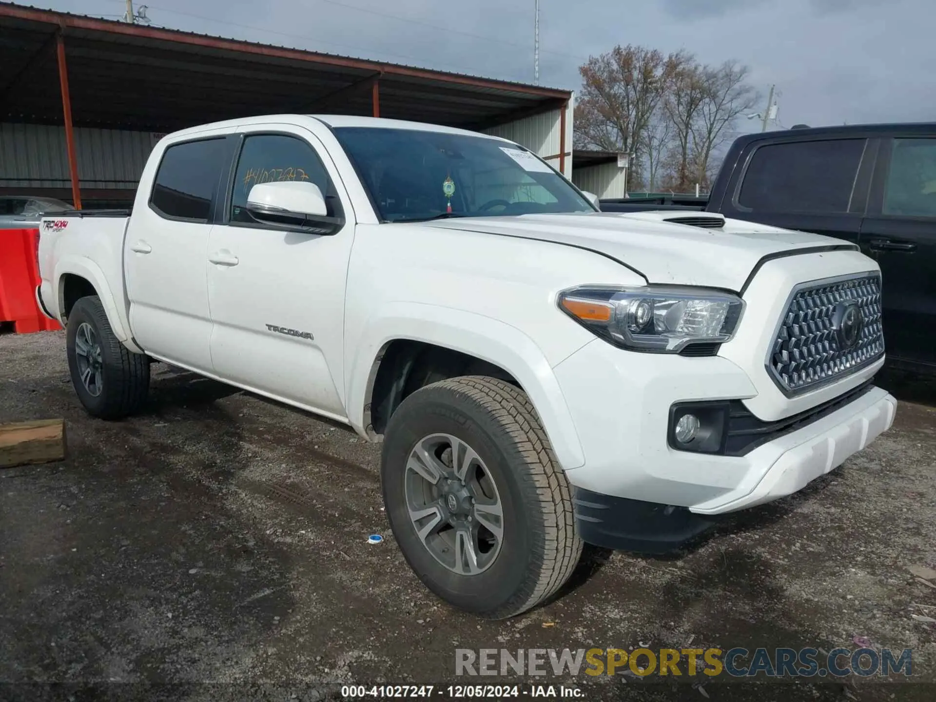 1 fotografías del automóvil dañado 3TMCZ5AN5KM210779 TOYOTA TACOMA 4WD 2019