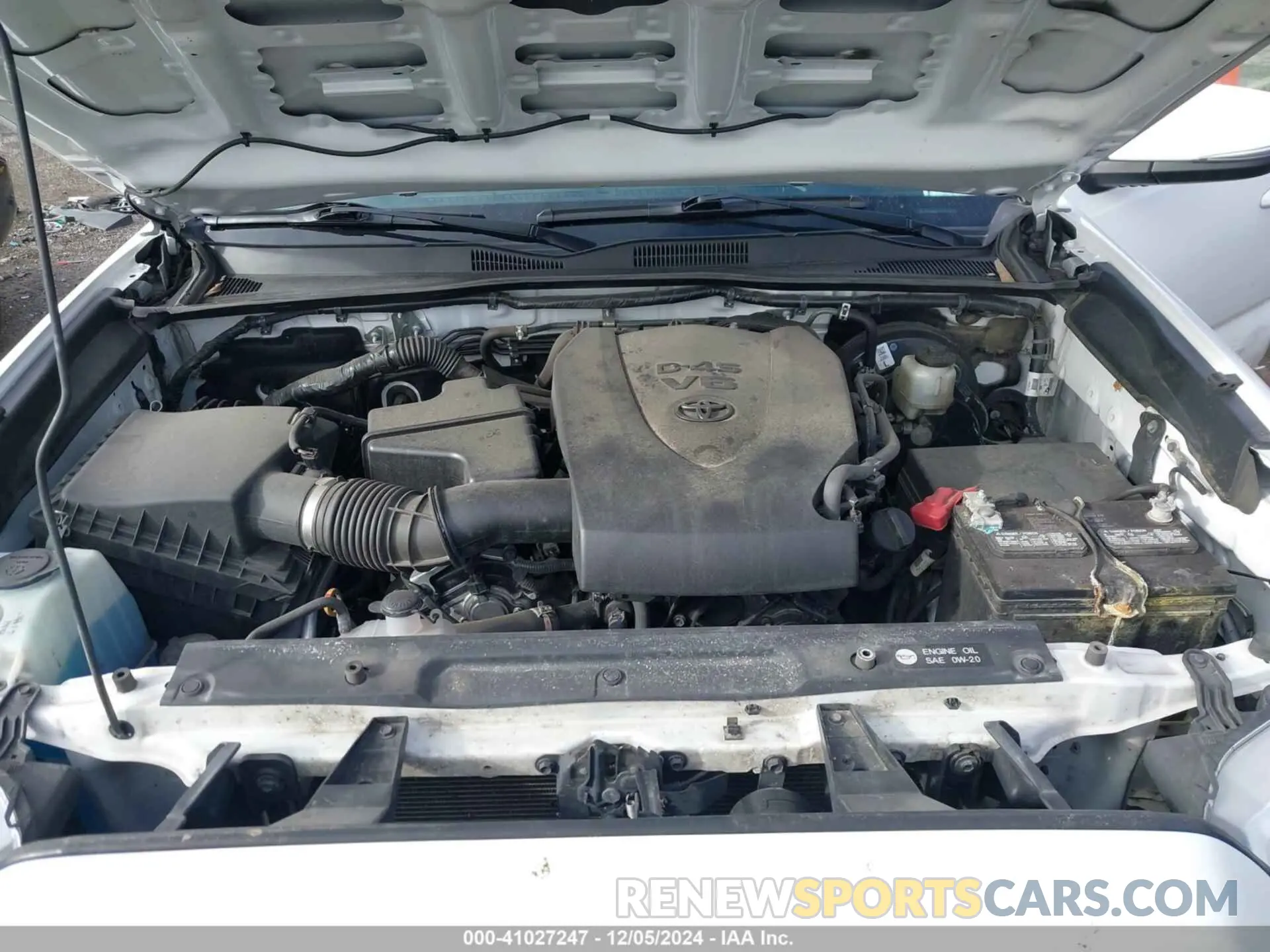 10 fotografías del automóvil dañado 3TMCZ5AN5KM210779 TOYOTA TACOMA 4WD 2019