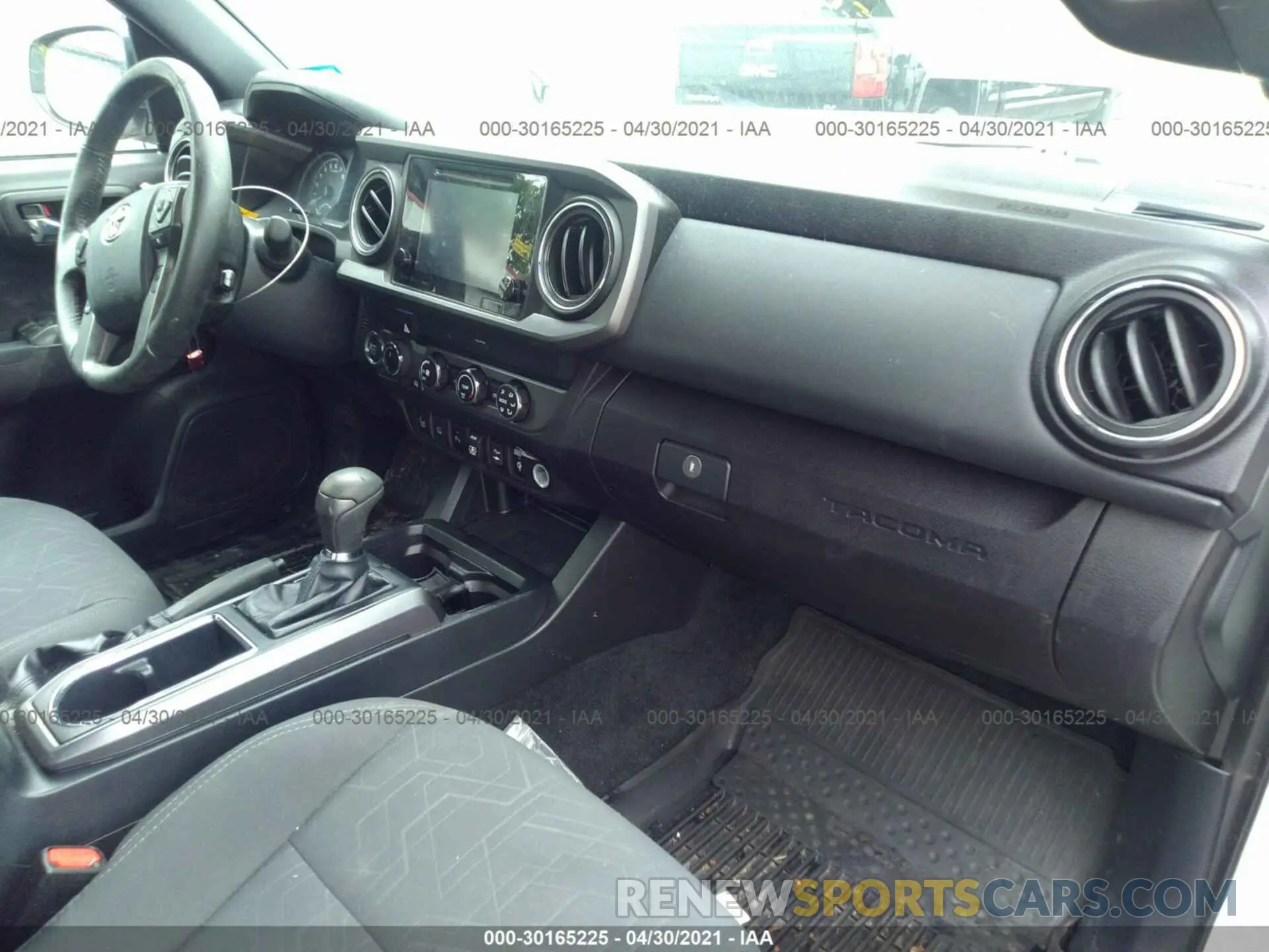 5 fotografías del automóvil dañado 3TMCZ5AN6KM193670 TOYOTA TACOMA 4WD 2019
