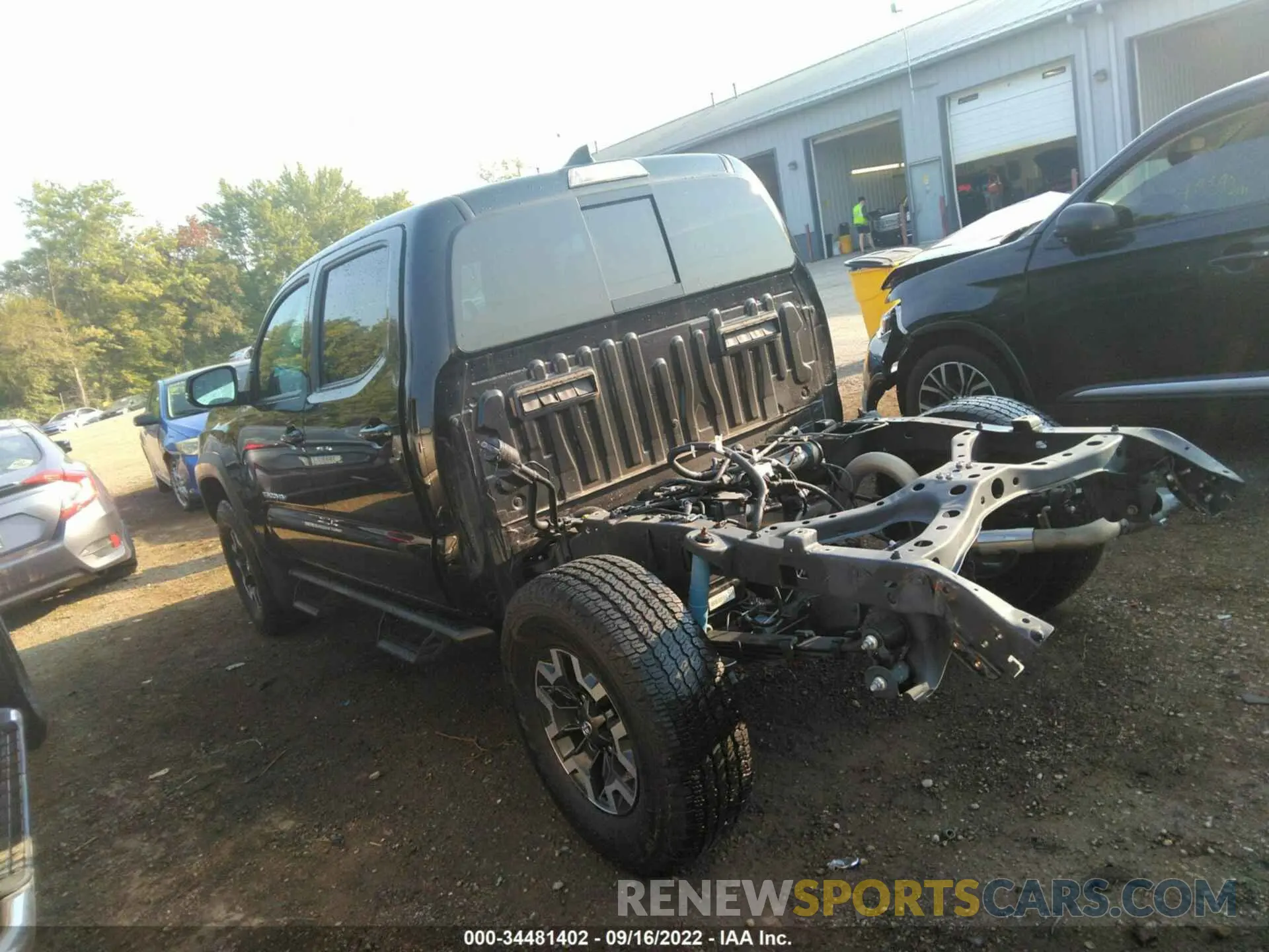 3 fotografías del automóvil dañado 3TMCZ5AN7KM238521 TOYOTA TACOMA 4WD 2019