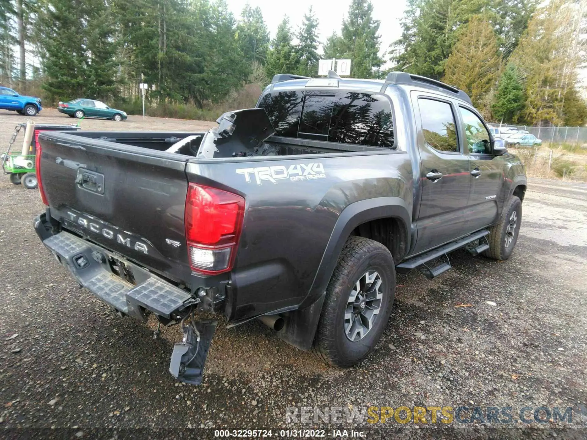 4 fotografías del automóvil dañado 3TMCZ5AN8KM209917 TOYOTA TACOMA 4WD 2019