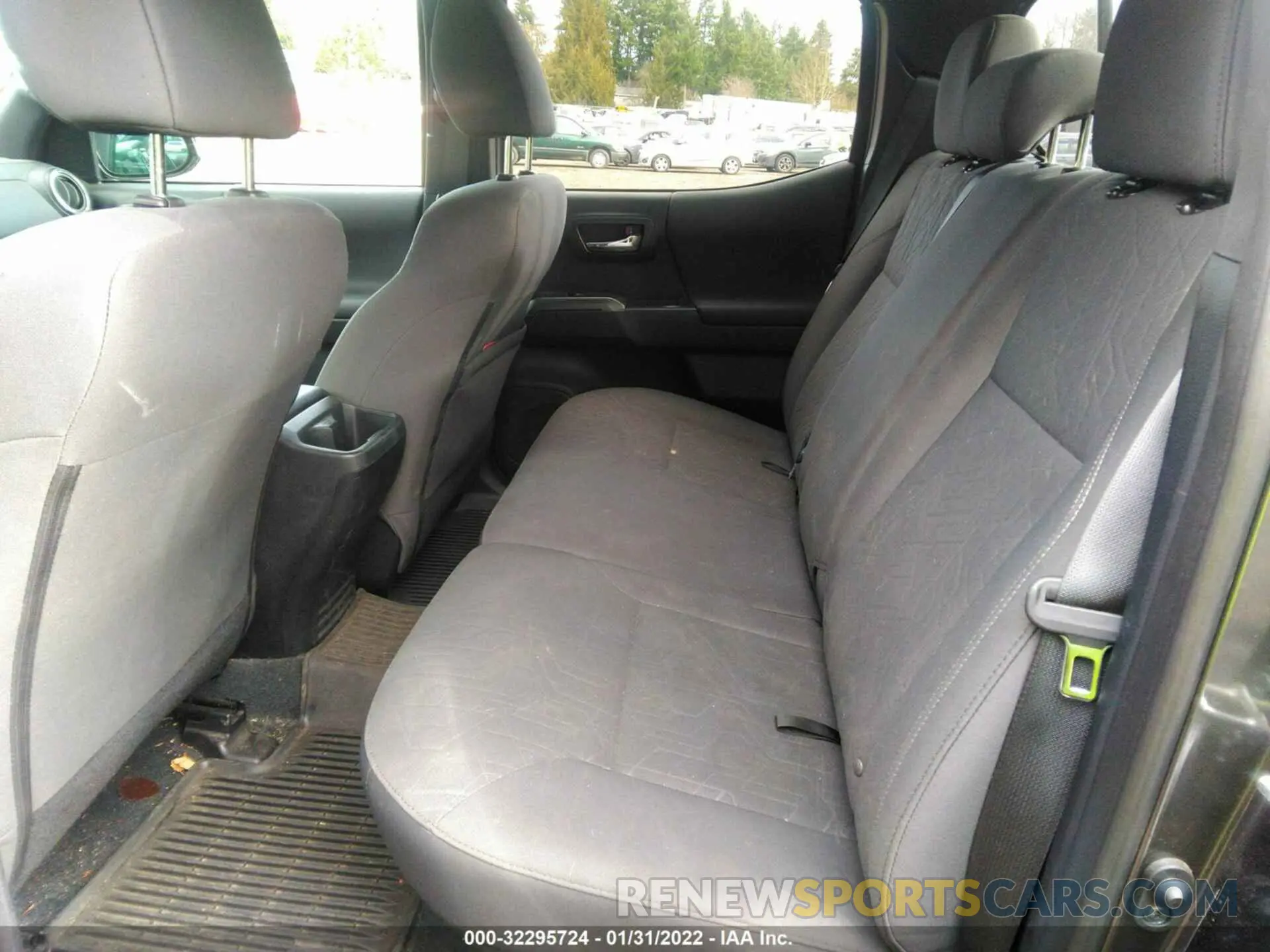 8 fotografías del automóvil dañado 3TMCZ5AN8KM209917 TOYOTA TACOMA 4WD 2019