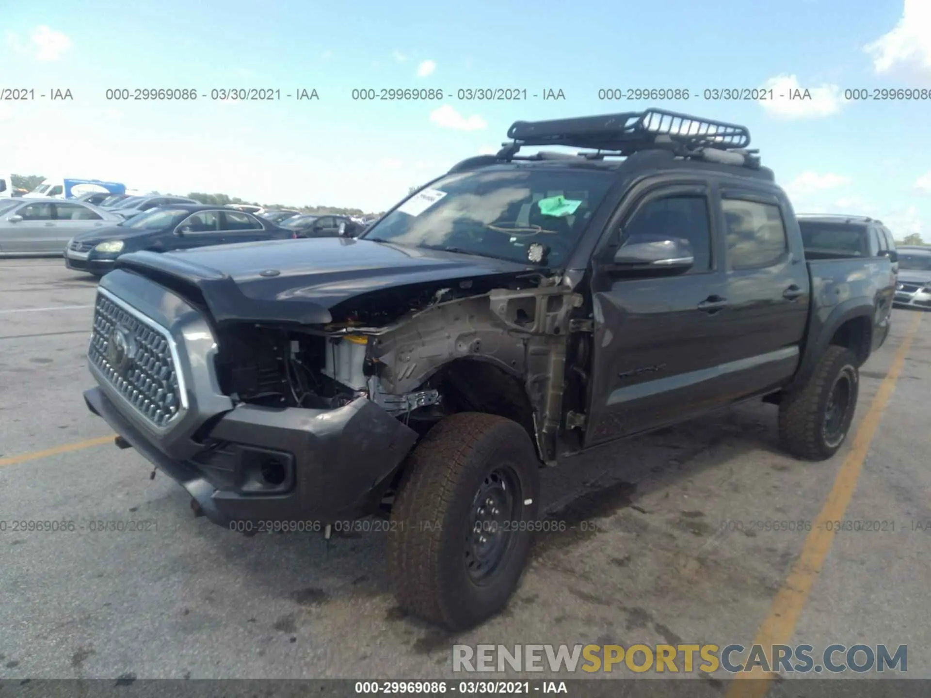 2 fotografías del automóvil dañado 3TMCZ5AN8KM258518 TOYOTA TACOMA 4WD 2019