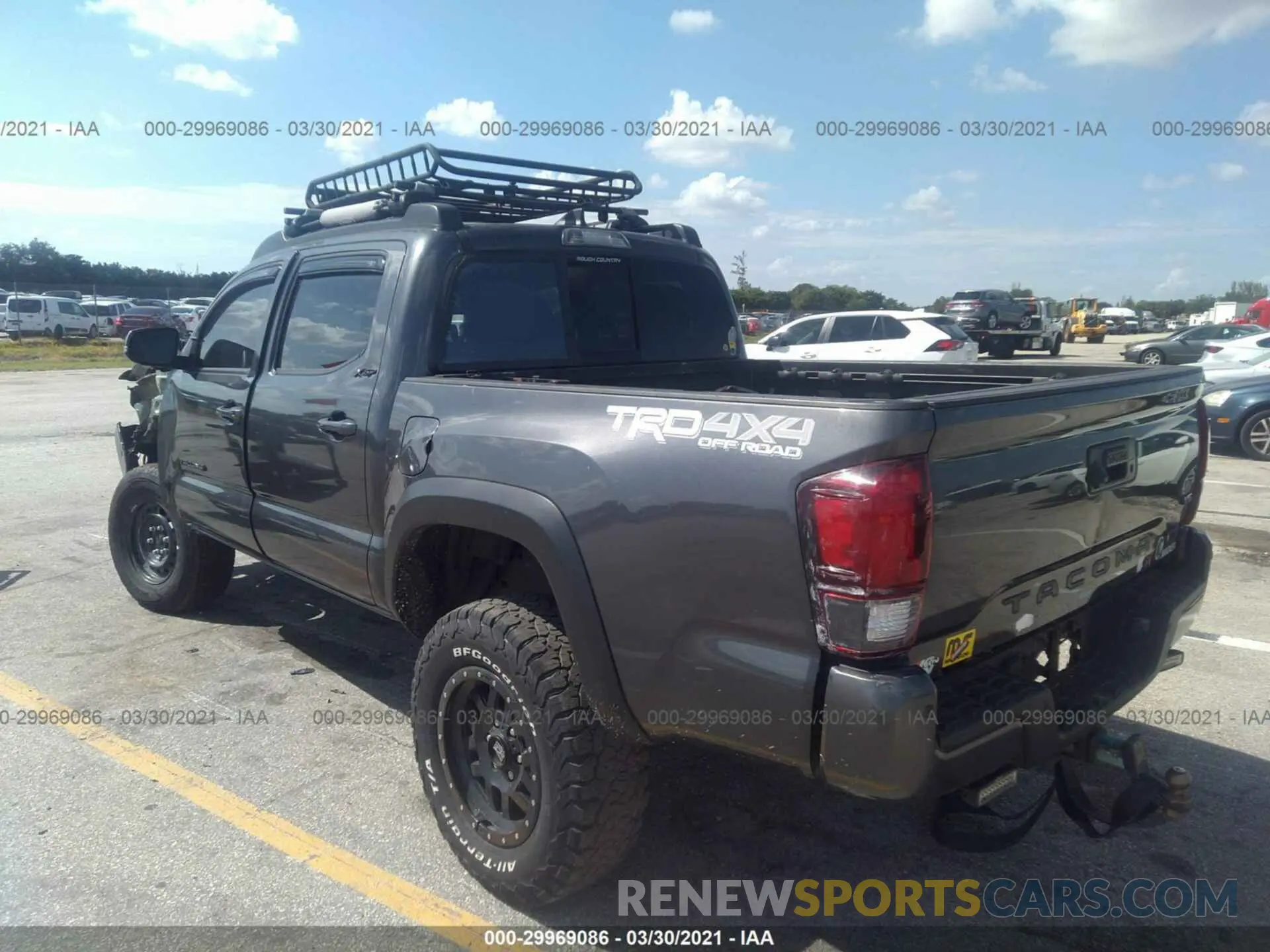 3 fotografías del automóvil dañado 3TMCZ5AN8KM258518 TOYOTA TACOMA 4WD 2019
