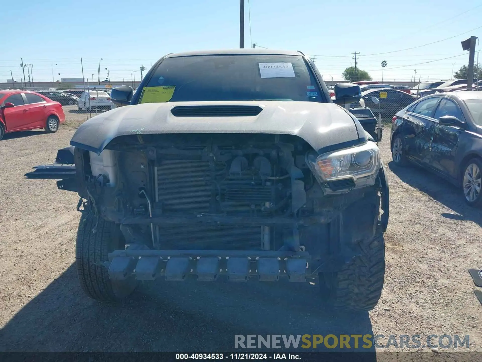13 fotografías del automóvil dañado 3TMCZ5ANXKM230168 TOYOTA TACOMA 4WD 2019