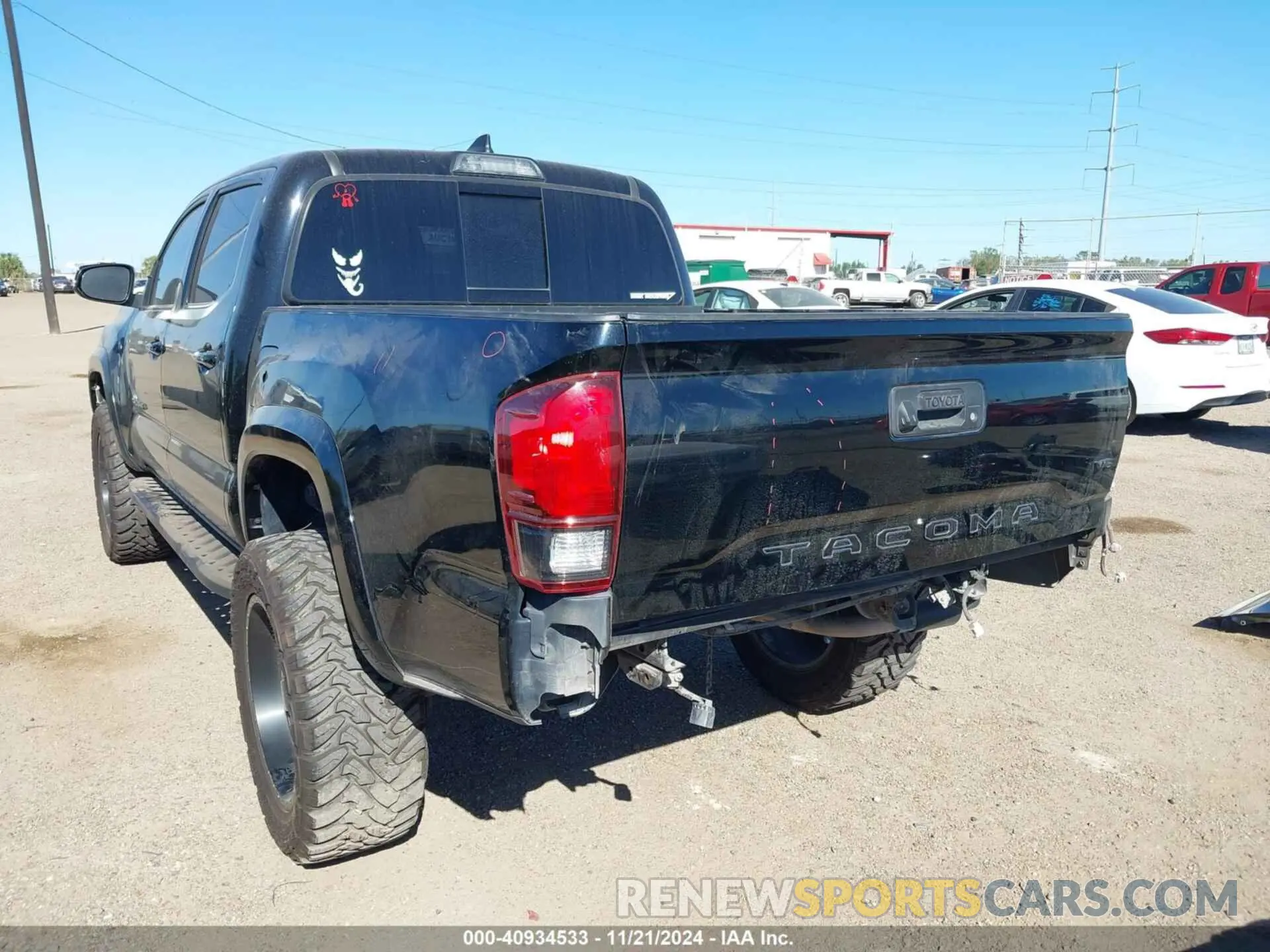 3 fotografías del automóvil dañado 3TMCZ5ANXKM230168 TOYOTA TACOMA 4WD 2019