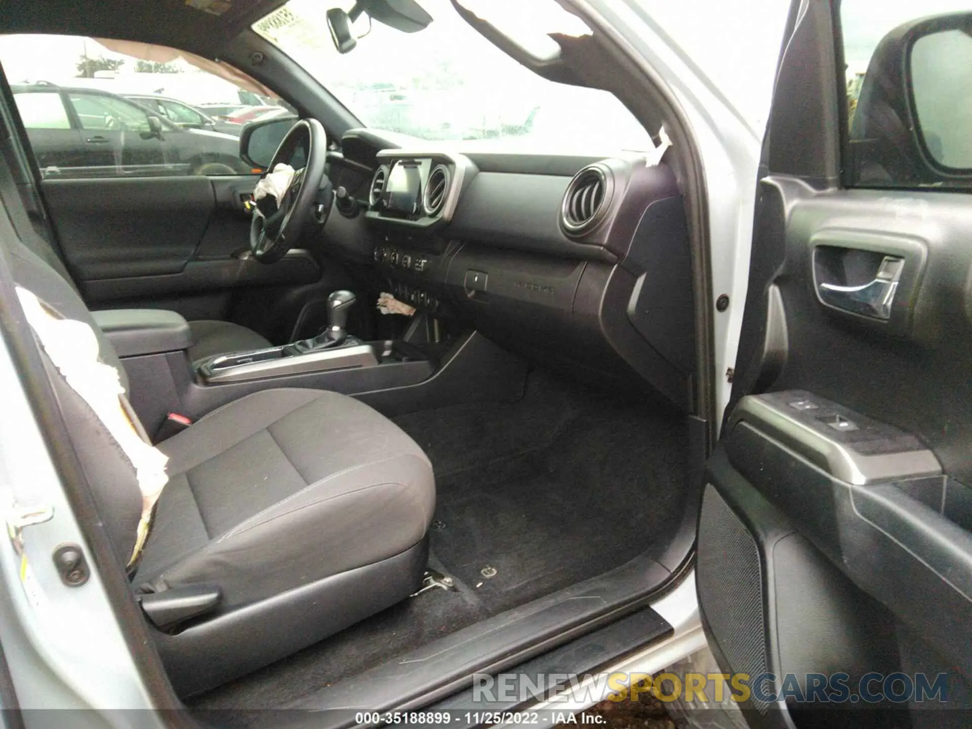 5 fotografías del automóvil dañado 3TMCZ5ANXKM258813 TOYOTA TACOMA 4WD 2019