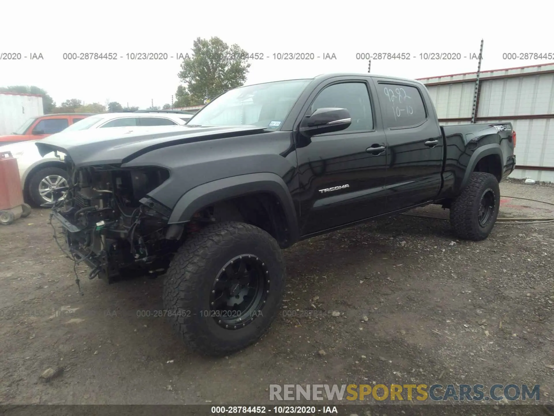 2 fotografías del automóvil dañado 3TMDZ5BN3KM059282 TOYOTA TACOMA 4WD 2019