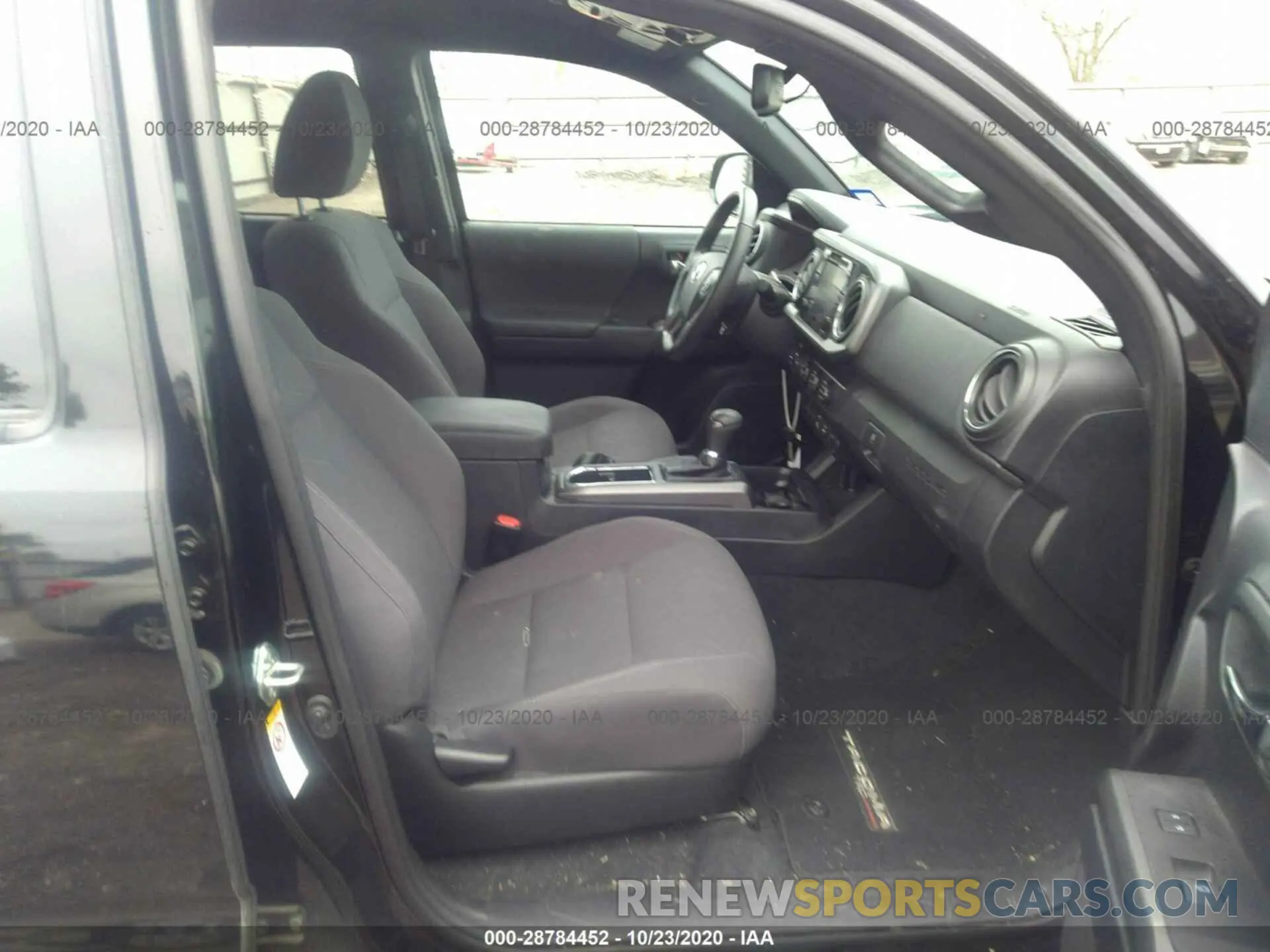 5 fotografías del automóvil dañado 3TMDZ5BN3KM059282 TOYOTA TACOMA 4WD 2019