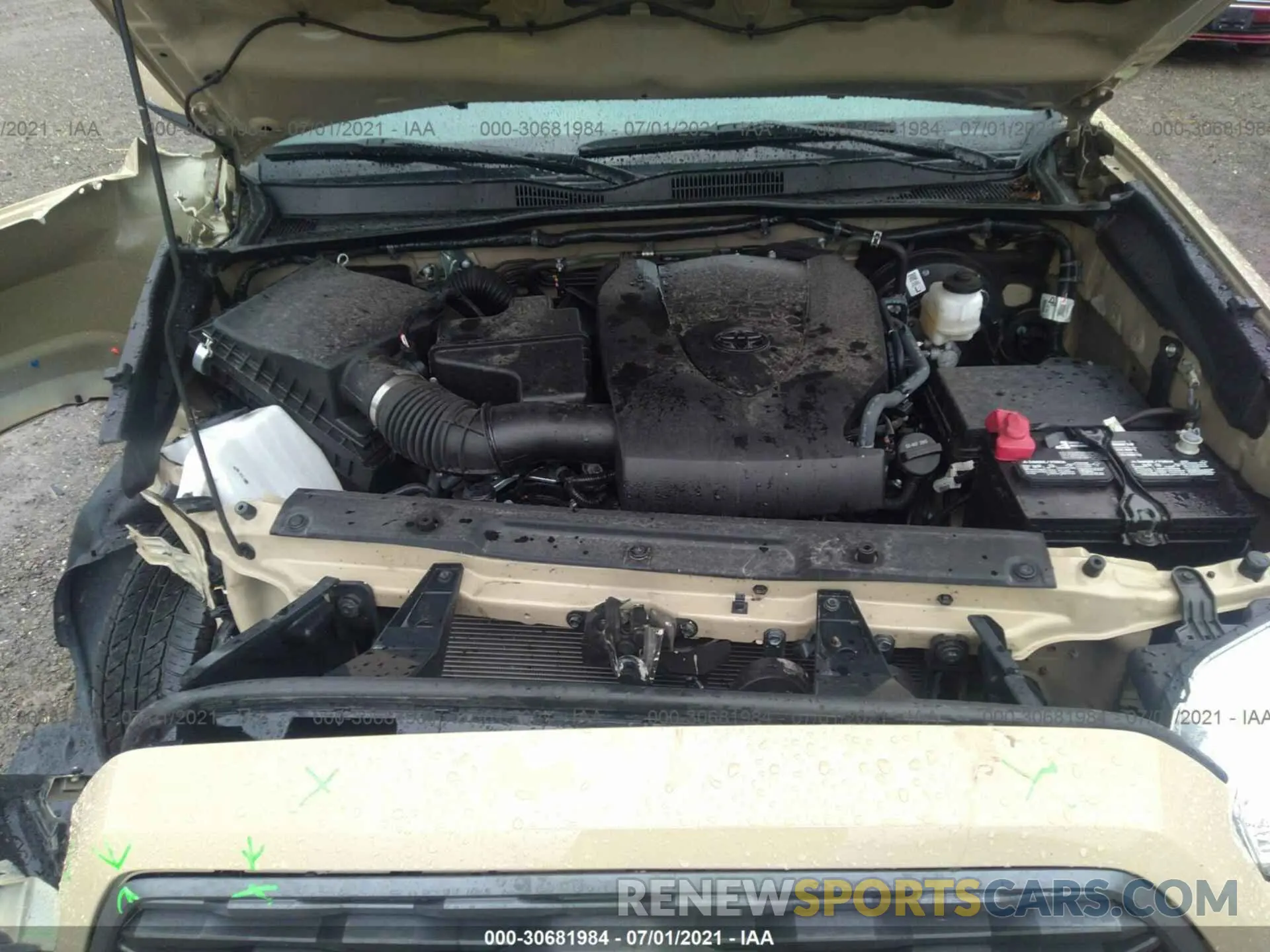 10 fotografías del automóvil dañado 3TMCZ5AN0LM322519 TOYOTA TACOMA 4WD 2020