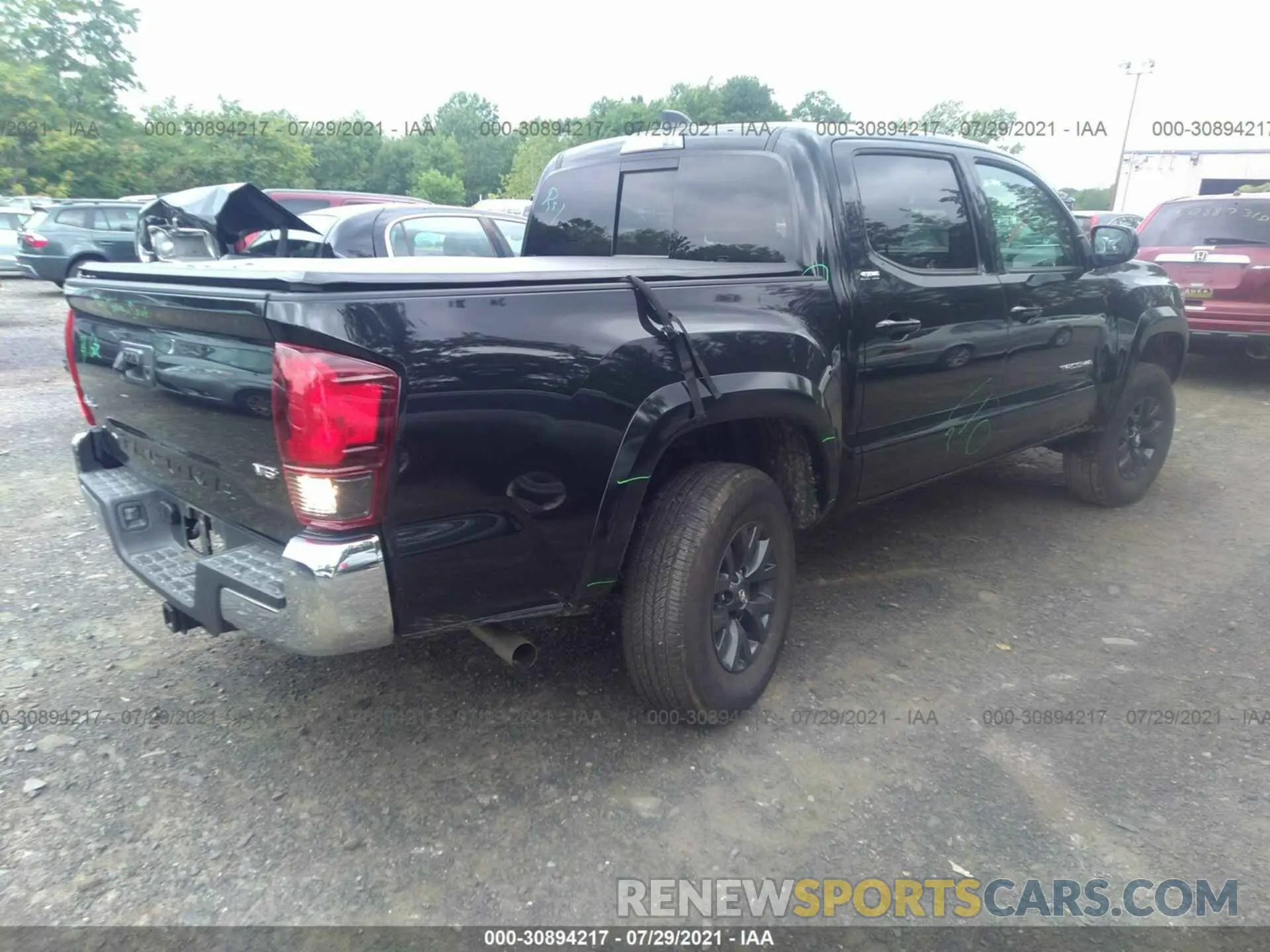 4 fotografías del automóvil dañado 3TMCZ5AN0LM364317 TOYOTA TACOMA 4WD 2020