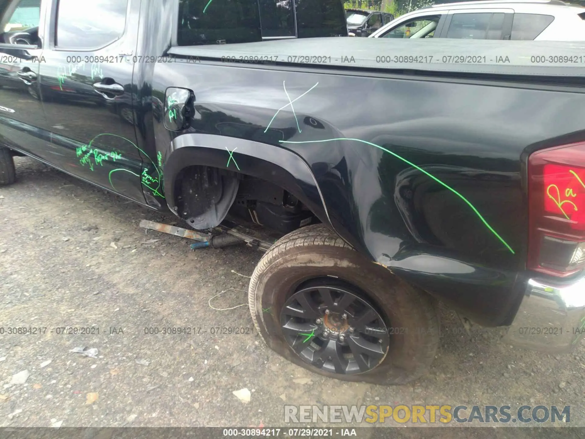 6 fotografías del automóvil dañado 3TMCZ5AN0LM364317 TOYOTA TACOMA 4WD 2020