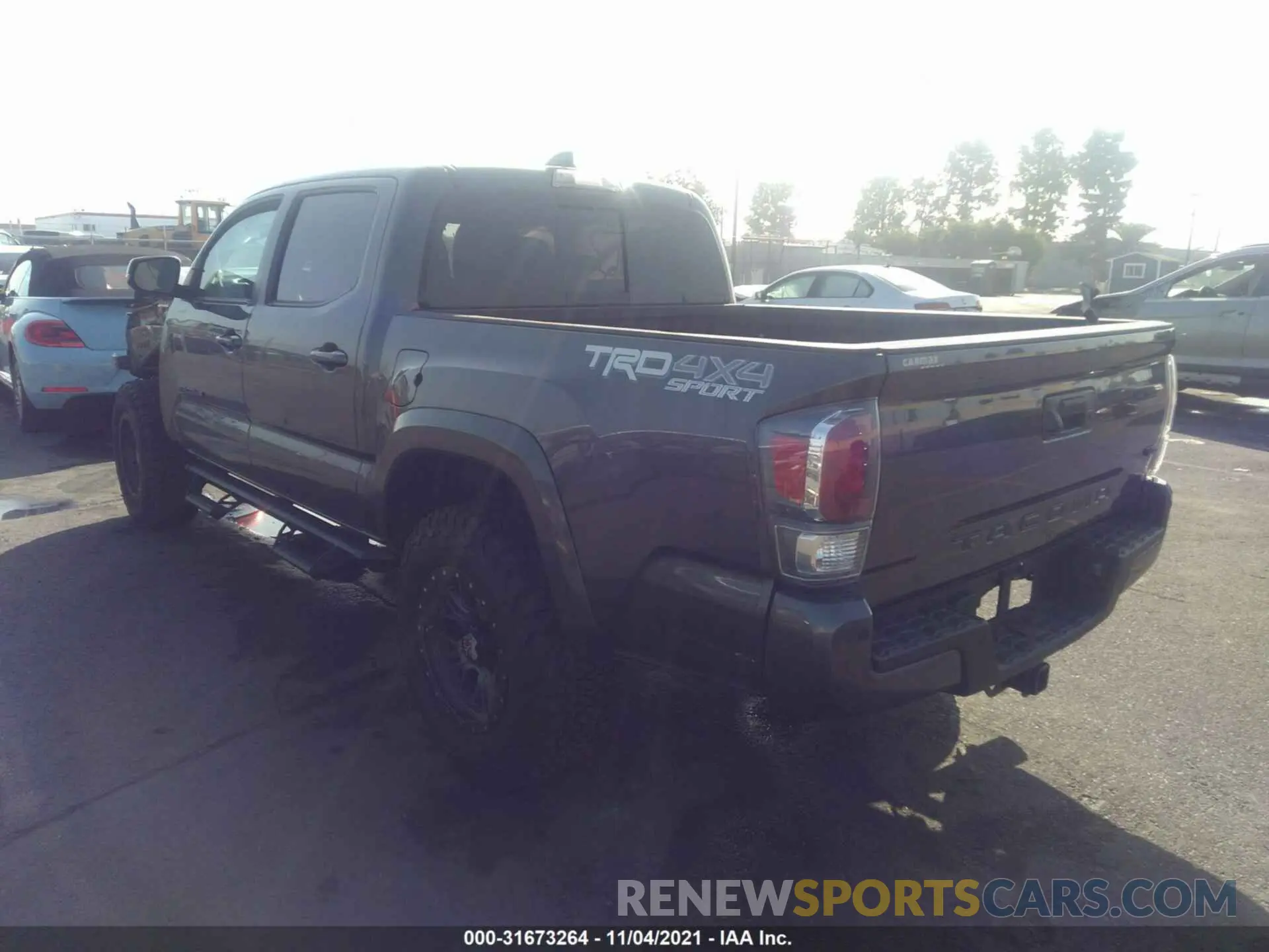 3 fotografías del automóvil dañado 3TMCZ5AN2LM296683 TOYOTA TACOMA 4WD 2020