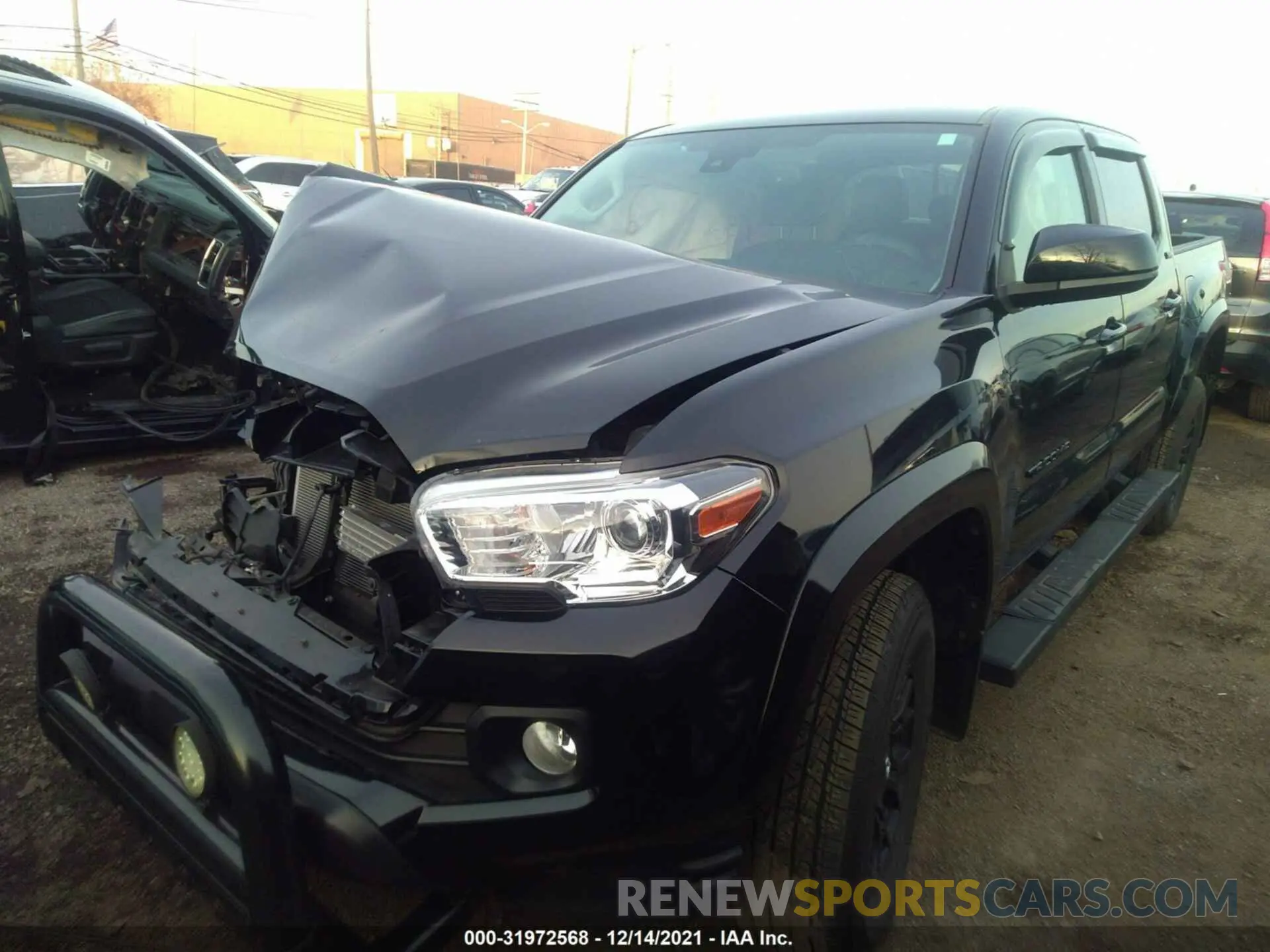2 fotografías del automóvil dañado 3TMCZ5AN2LM301199 TOYOTA TACOMA 4WD 2020