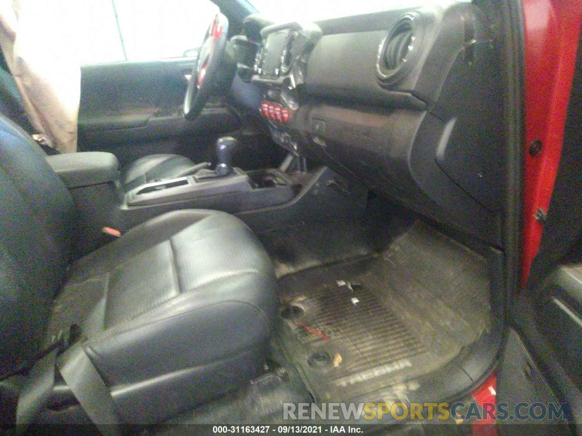 5 fotografías del automóvil dañado 3TMCZ5AN3LM298040 TOYOTA TACOMA 4WD 2020
