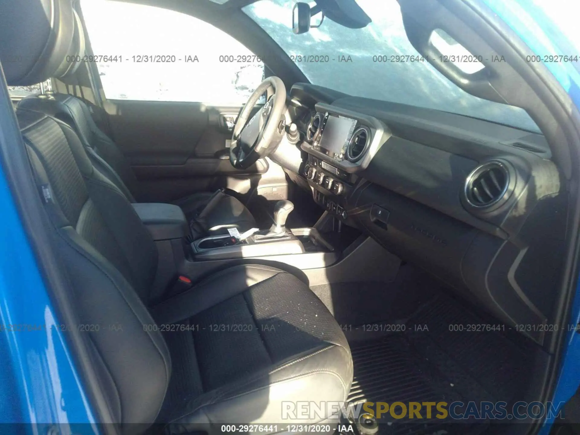 5 fotografías del automóvil dañado 3TMCZ5AN3LM304323 TOYOTA TACOMA 4WD 2020