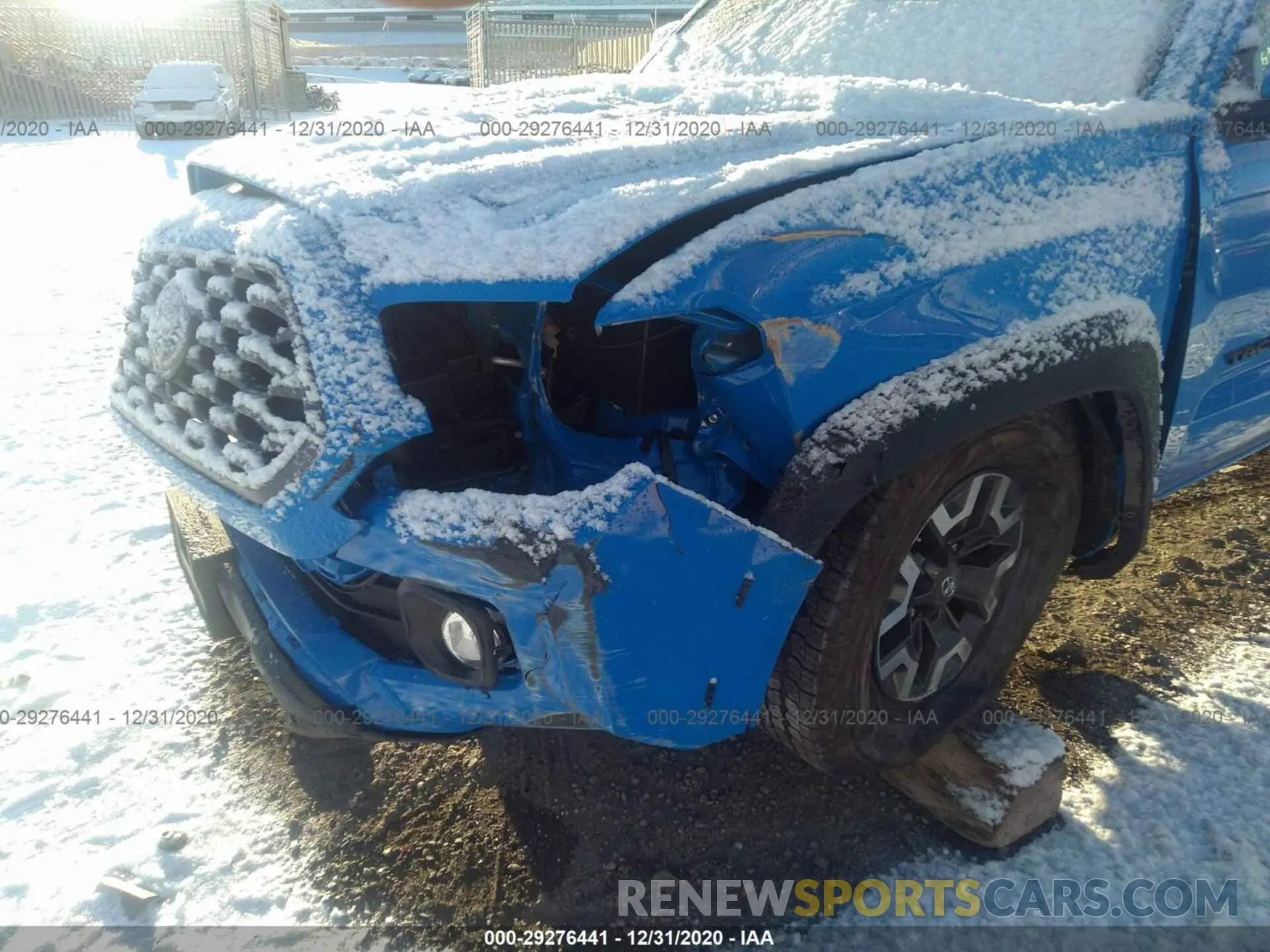 6 fotografías del automóvil dañado 3TMCZ5AN3LM304323 TOYOTA TACOMA 4WD 2020