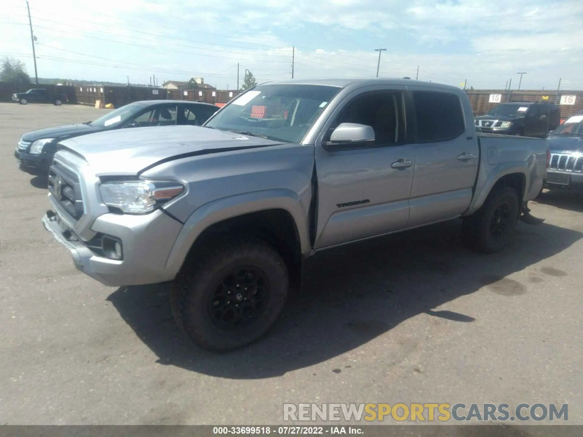 2 fotografías del automóvil dañado 3TMCZ5AN3LM367275 TOYOTA TACOMA 4WD 2020