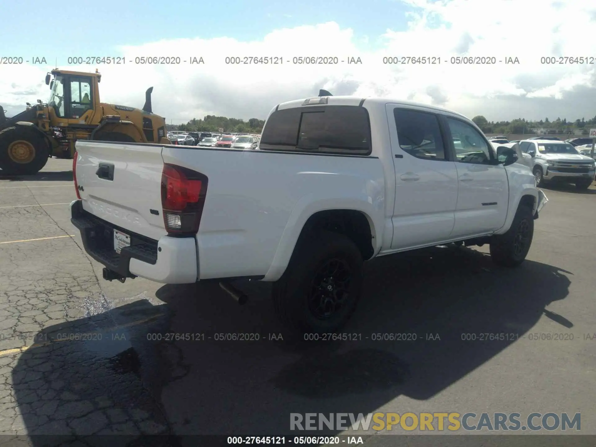 4 fotografías del automóvil dañado 3TMCZ5AN4LM339596 TOYOTA TACOMA 4WD 2020