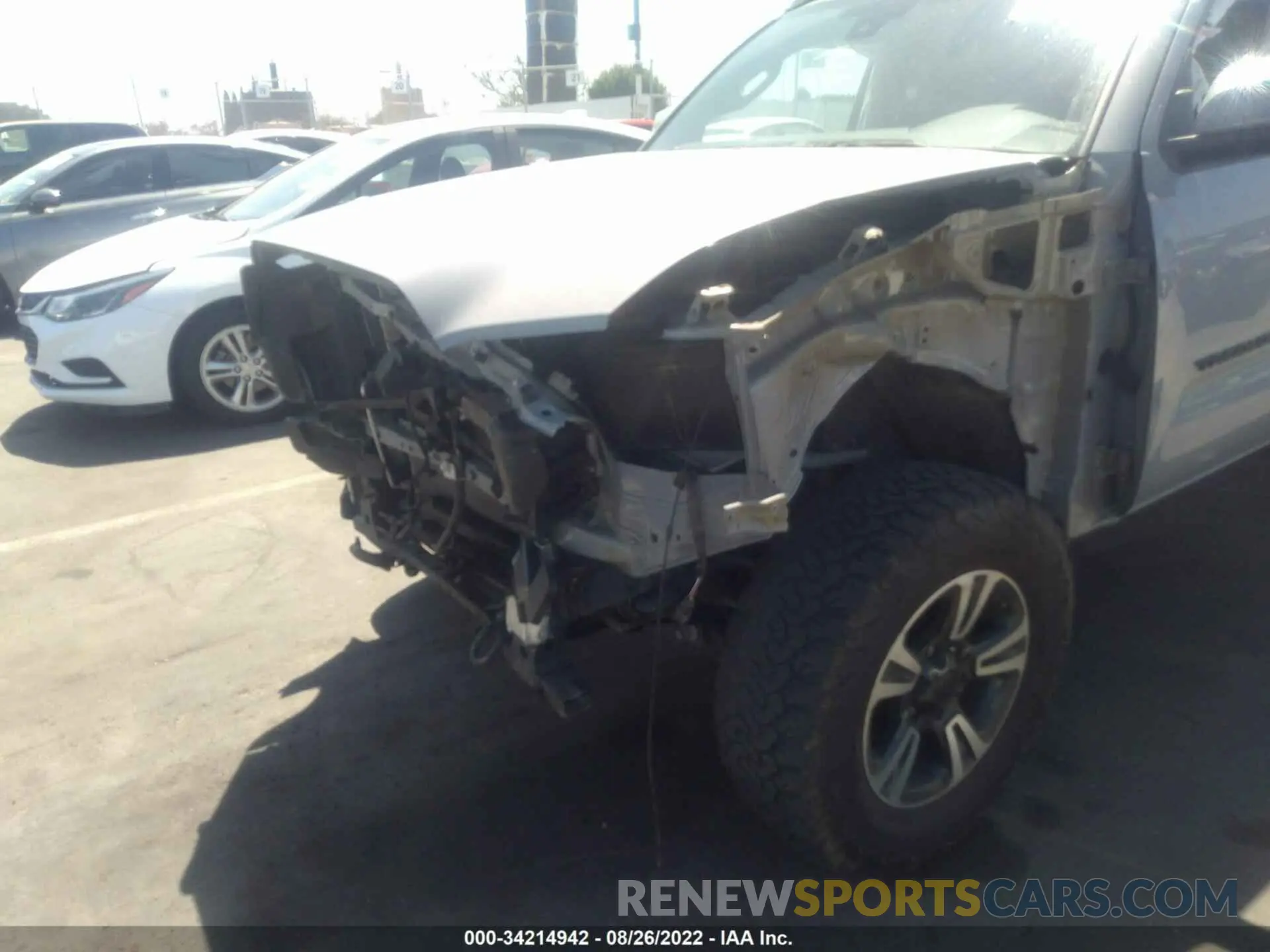 6 fotografías del automóvil dañado 3TMCZ5AN5LM313217 TOYOTA TACOMA 4WD 2020