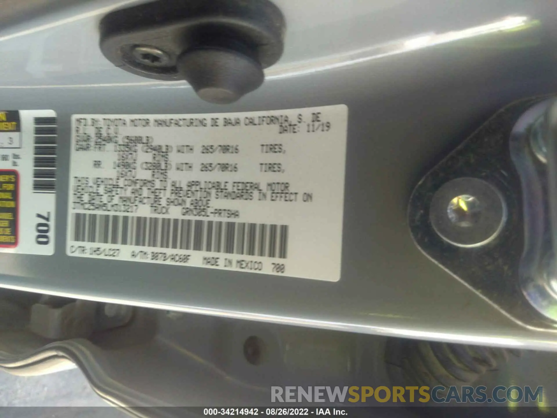 9 fotografías del automóvil dañado 3TMCZ5AN5LM313217 TOYOTA TACOMA 4WD 2020