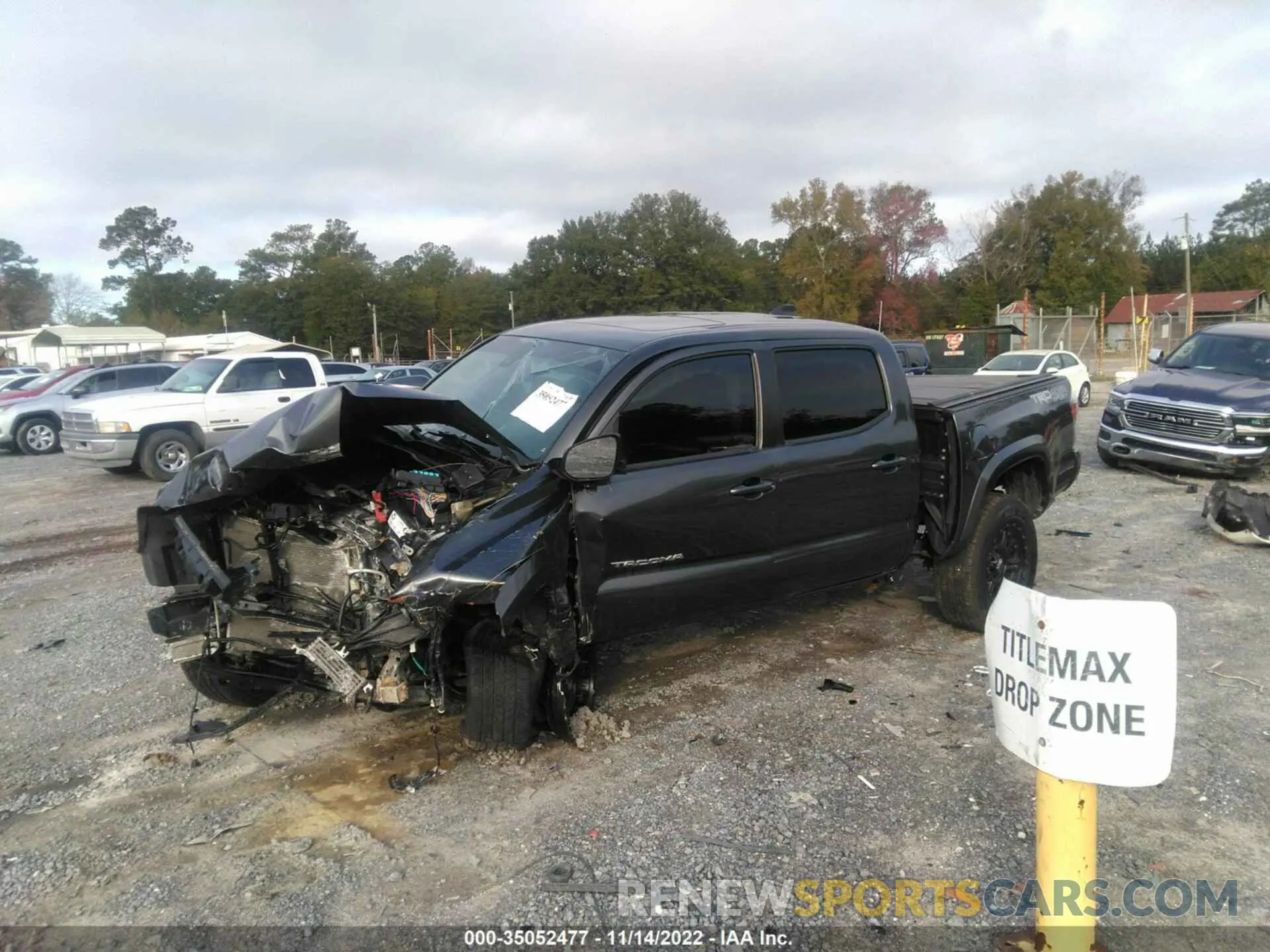 2 fotografías del automóvil dañado 3TMCZ5AN6LM299165 TOYOTA TACOMA 4WD 2020