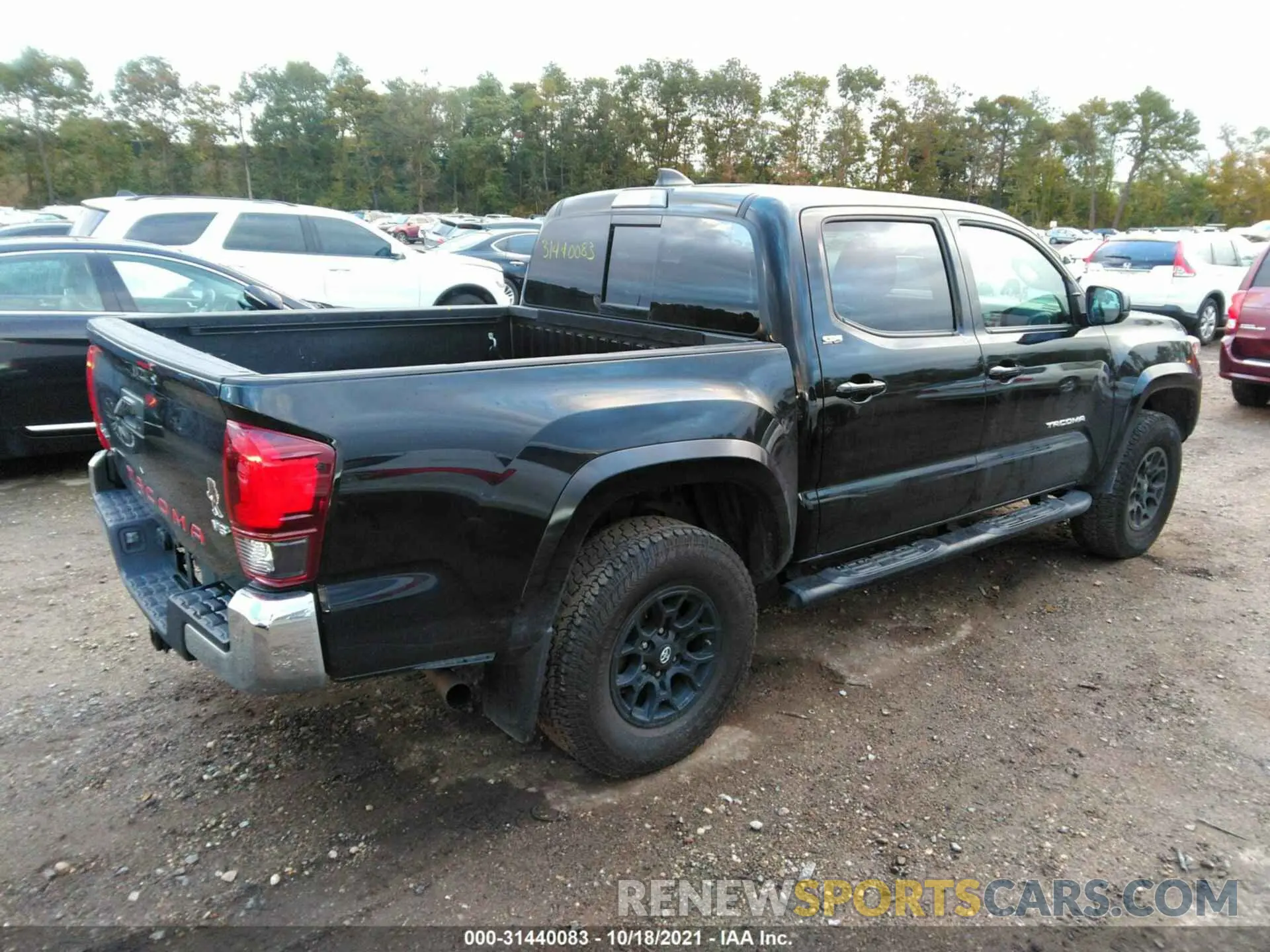 4 fotografías del automóvil dañado 3TMCZ5AN6LM301836 TOYOTA TACOMA 4WD 2020