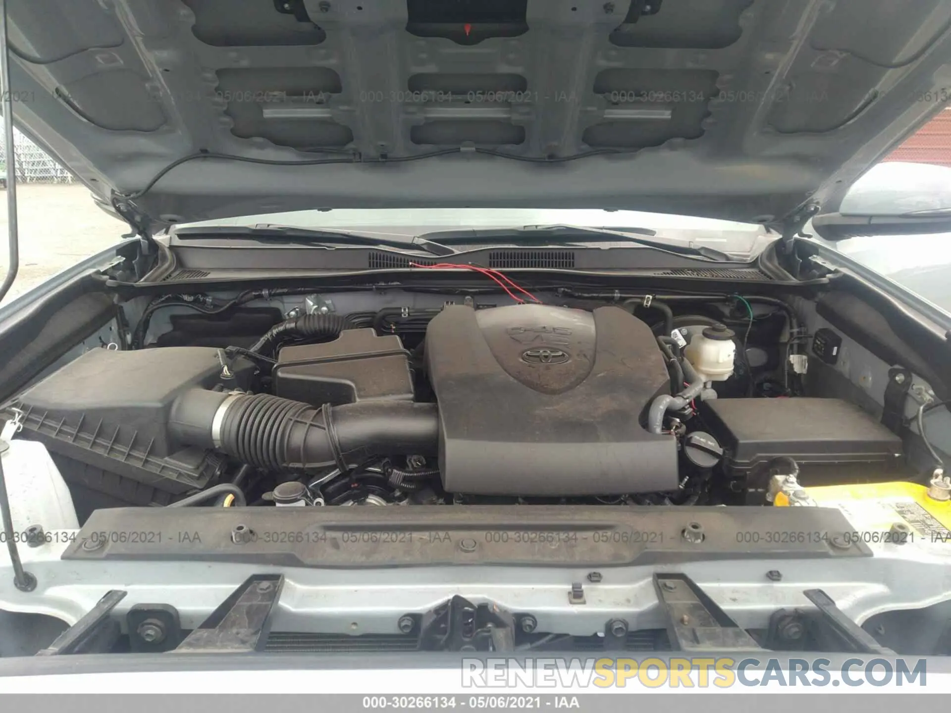10 fotografías del automóvil dañado 3TMCZ5AN7LM311968 TOYOTA TACOMA 4WD 2020